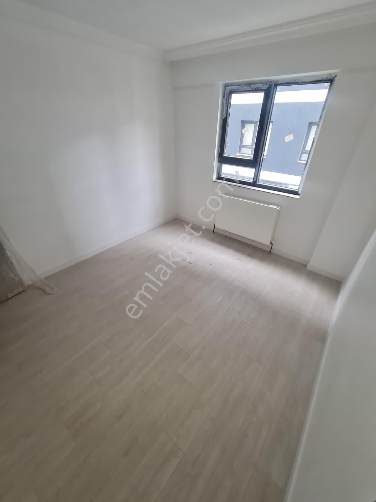 Aydınlıkevler'de Sıfır Binada 2+1 Kiralık Daire-taner Emlak - Görsel 24