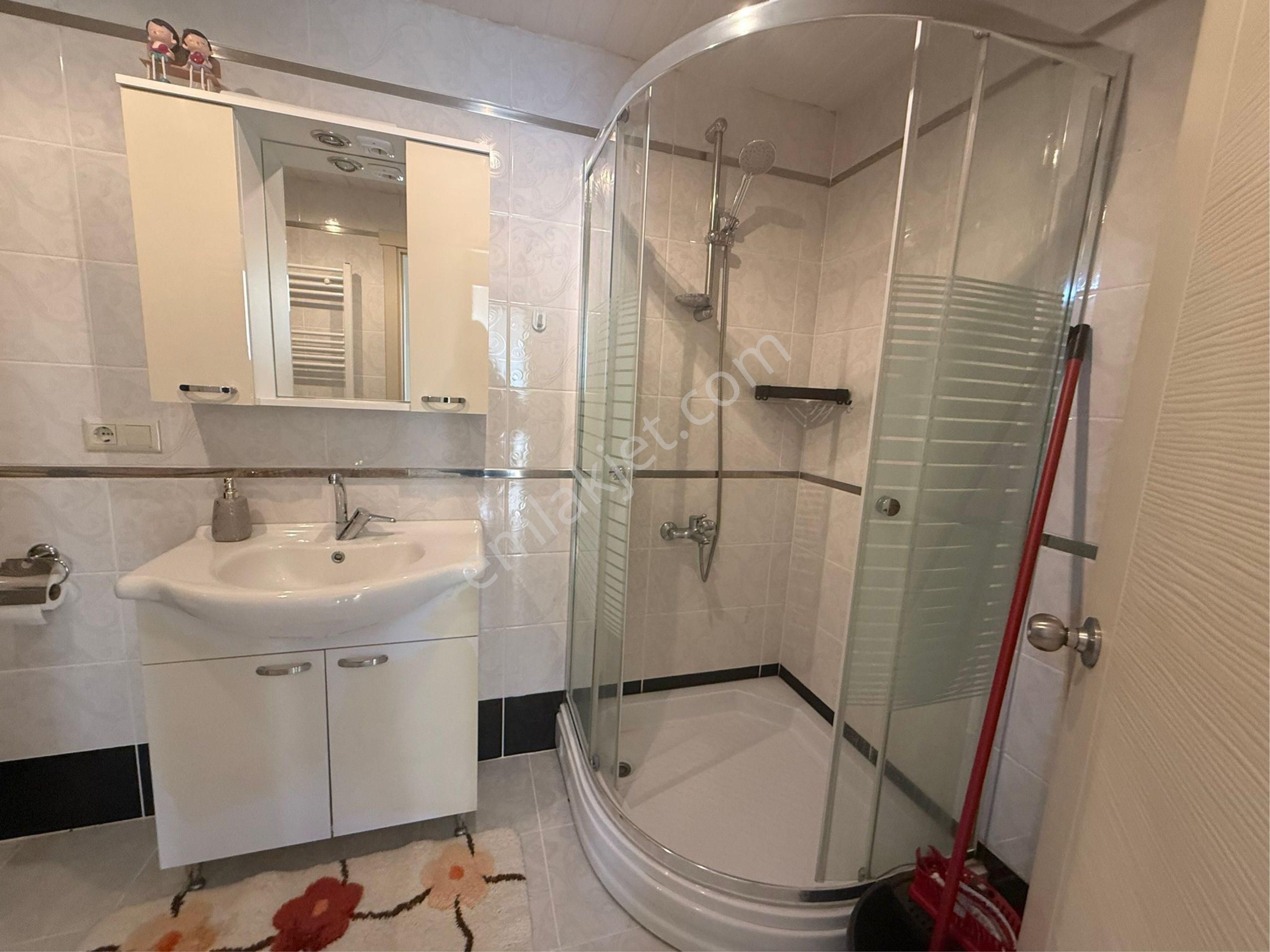 Yıldız Gayrimenkulden Söğütlüde Eşyalı Kiralık Daire - Görsel 28