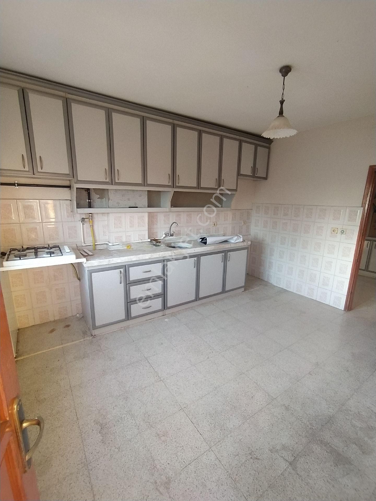 Demirhan'dan Sarıçam Orhangazi Kozan Caddesi'nde Kiralık Doğalgazlı Müstakil 3+1 Ev - Görsel 6