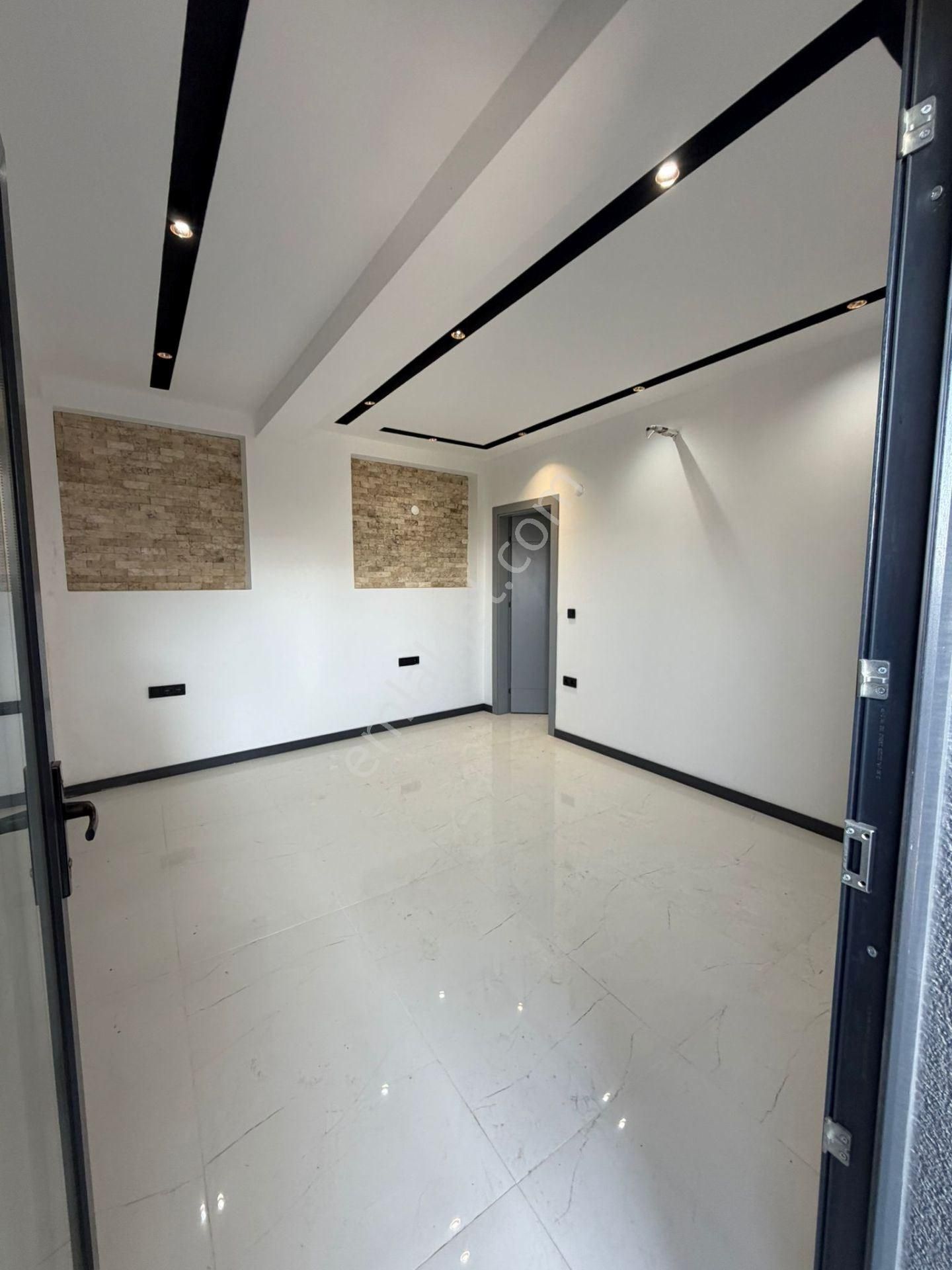 Kuşadası Merkezde Sahile Yürüme Mesafesinde Yeni Müstakil Villa - Görsel 10