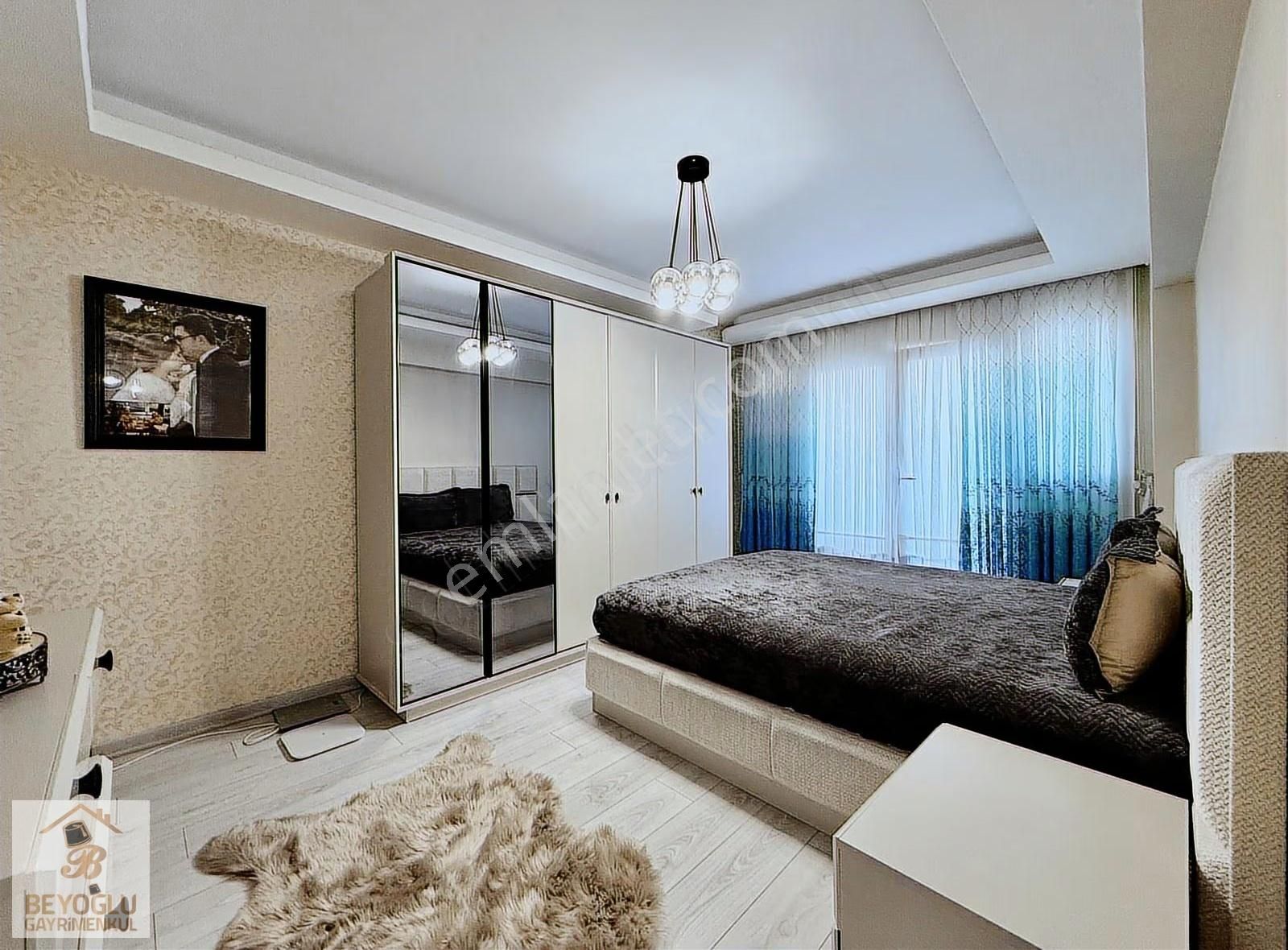 Beyoğlu'ndan Teras Balkonlu 7.kat Masafsız 4+1 Site Dairesi - Görsel 4