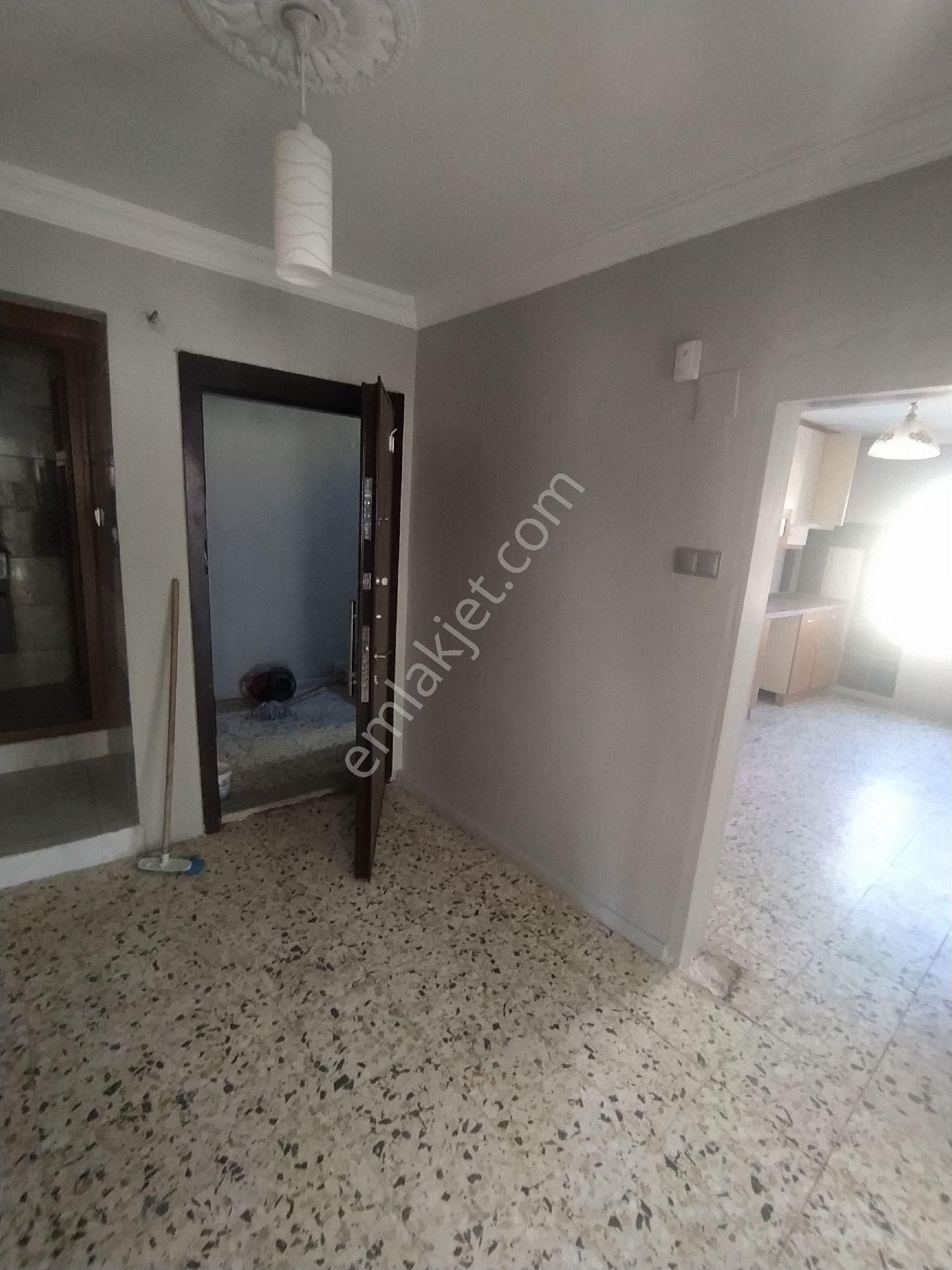 Demirhan'dan Kozan Caddesi Shell Civarı Kiralık Müstakil Ev - Görsel 12