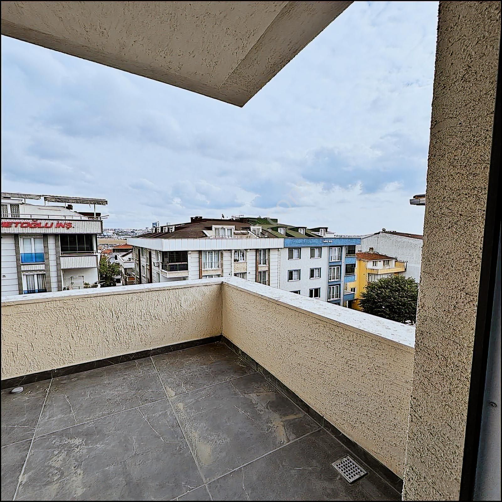 Yakuplu'da Ayrı Girişli Ön Cephe Sıfır 5+2 Dubleks - Görsel 9