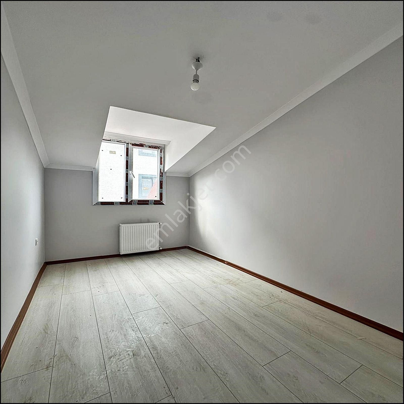 Yakuplu'da Sıfır Ferah Kullanımlı Ayrı Girişli 4+2 Dubleks - Görsel 5