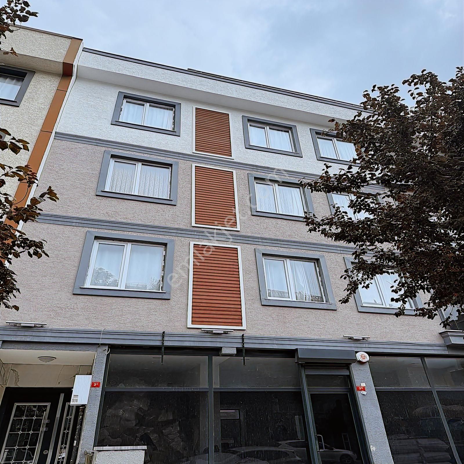 Yakuplu'da Sıfır Ayarında Dekorlu Tertemiz 2+1 Arakat Daire - Görsel 3