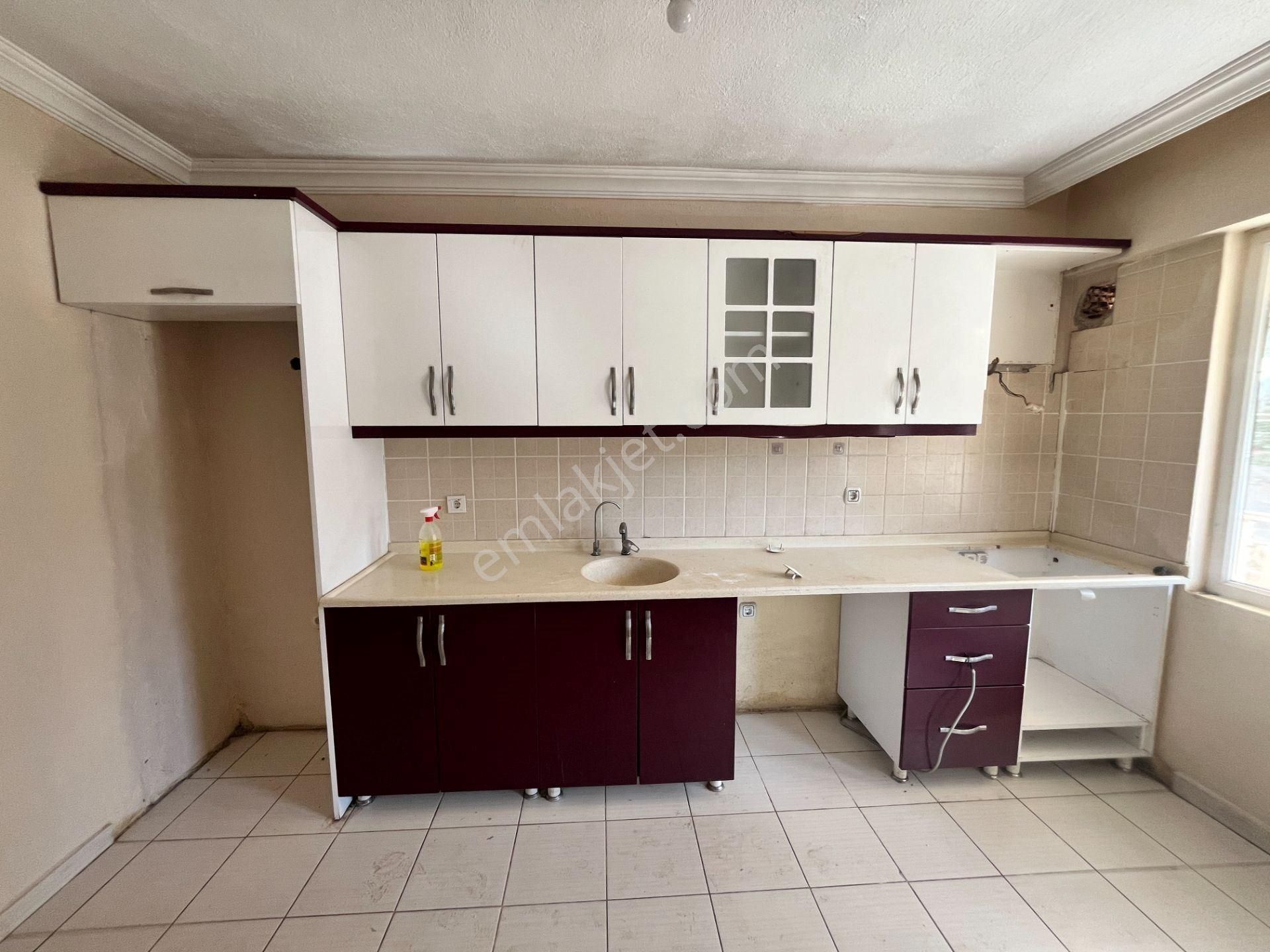 Milas Burgaz Mahallesinde 3+1 Kiralık Ara Kat Daire - Görsel 10