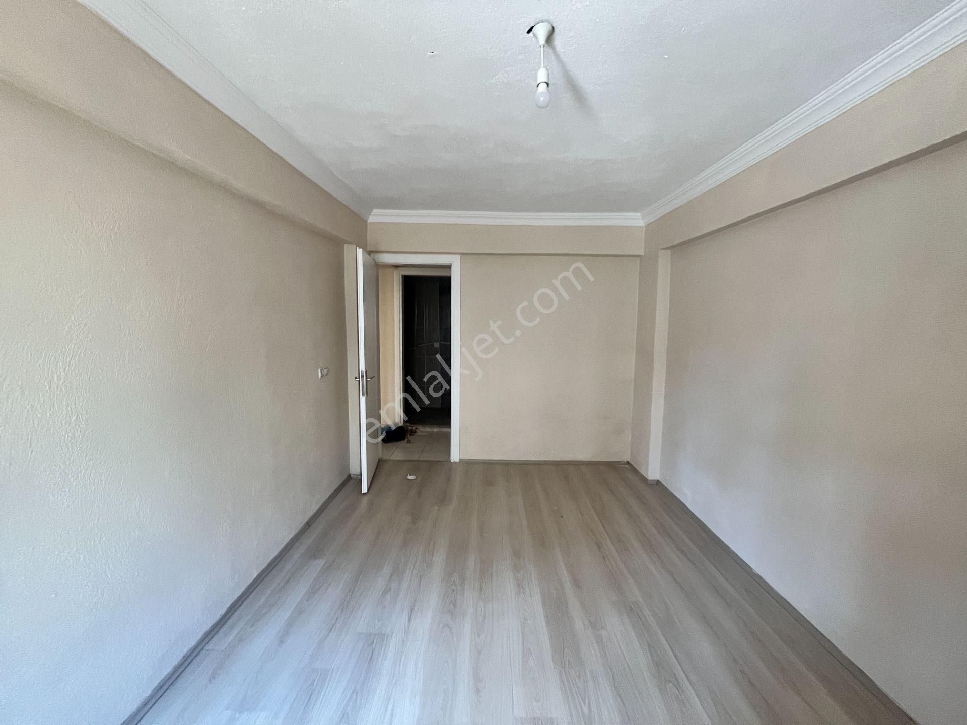 Milas Burgaz Mahallesinde 3+1 Kiralık Ara Kat Daire - Görsel 17