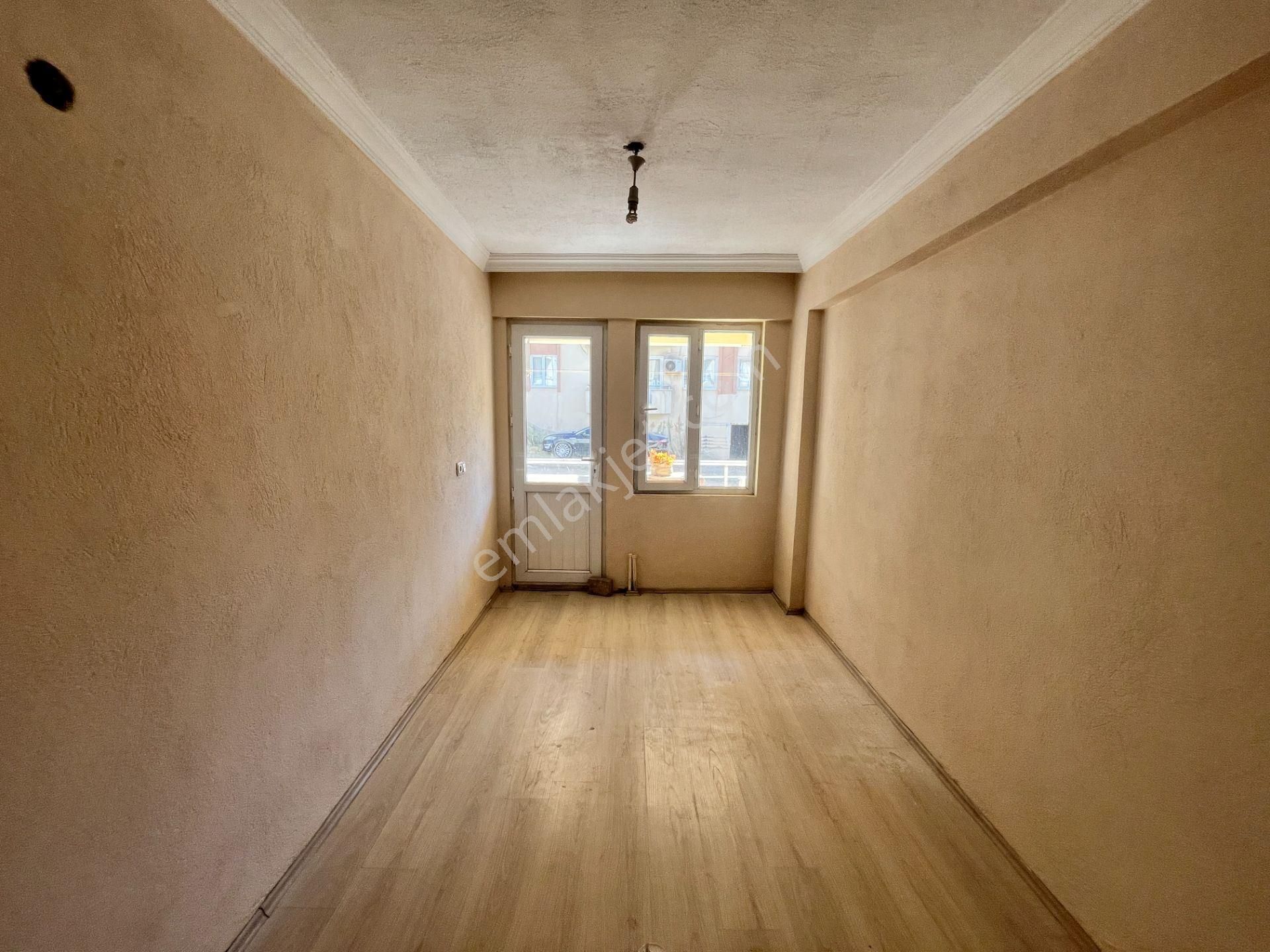 Milas Burgaz Mahallesinde 3+1 Kiralık Ara Kat Daire - Görsel 19