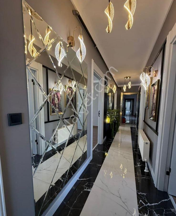 Sym^'den Yenikent Mh Asansörlü Full Yapılı 4+1sıfır Dairee!!! - Görsel 5