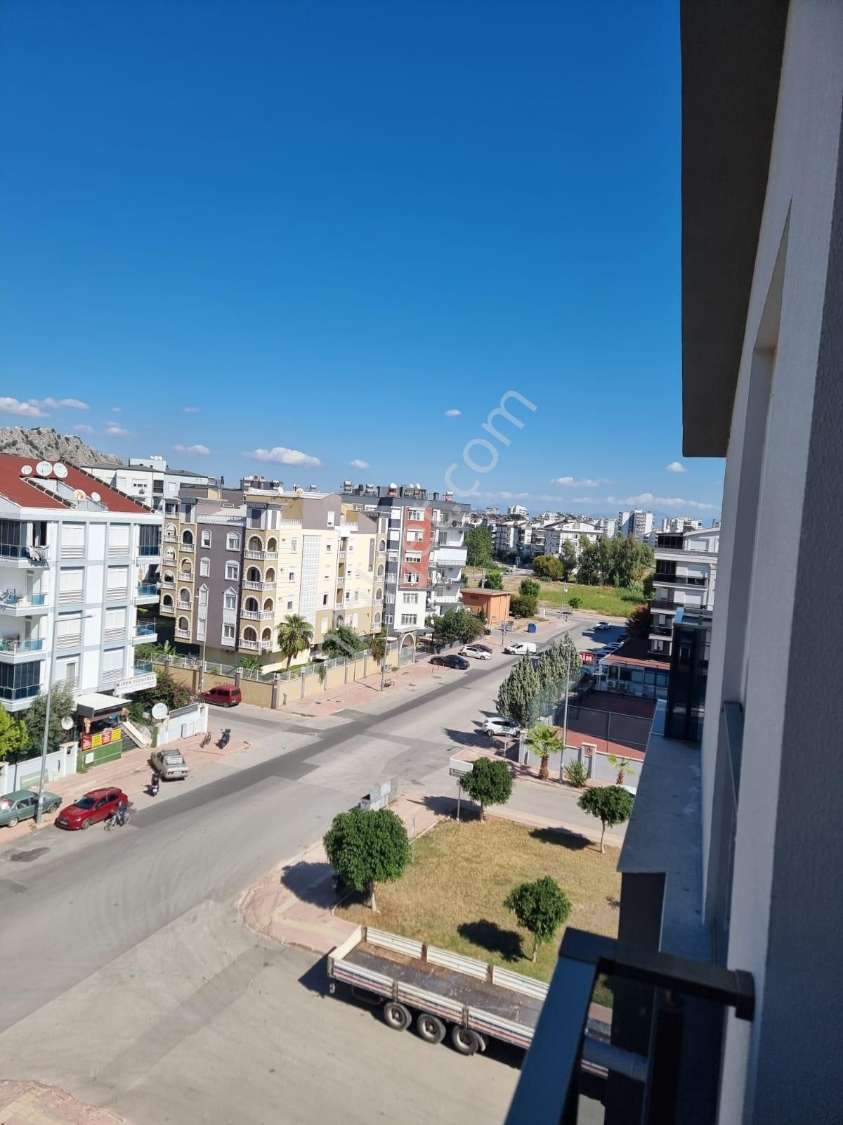 Antalya Gözde Turizim Ceneti Konyaaltı Hurma Mah Ultra Lüx 2+1 - Görsel 27