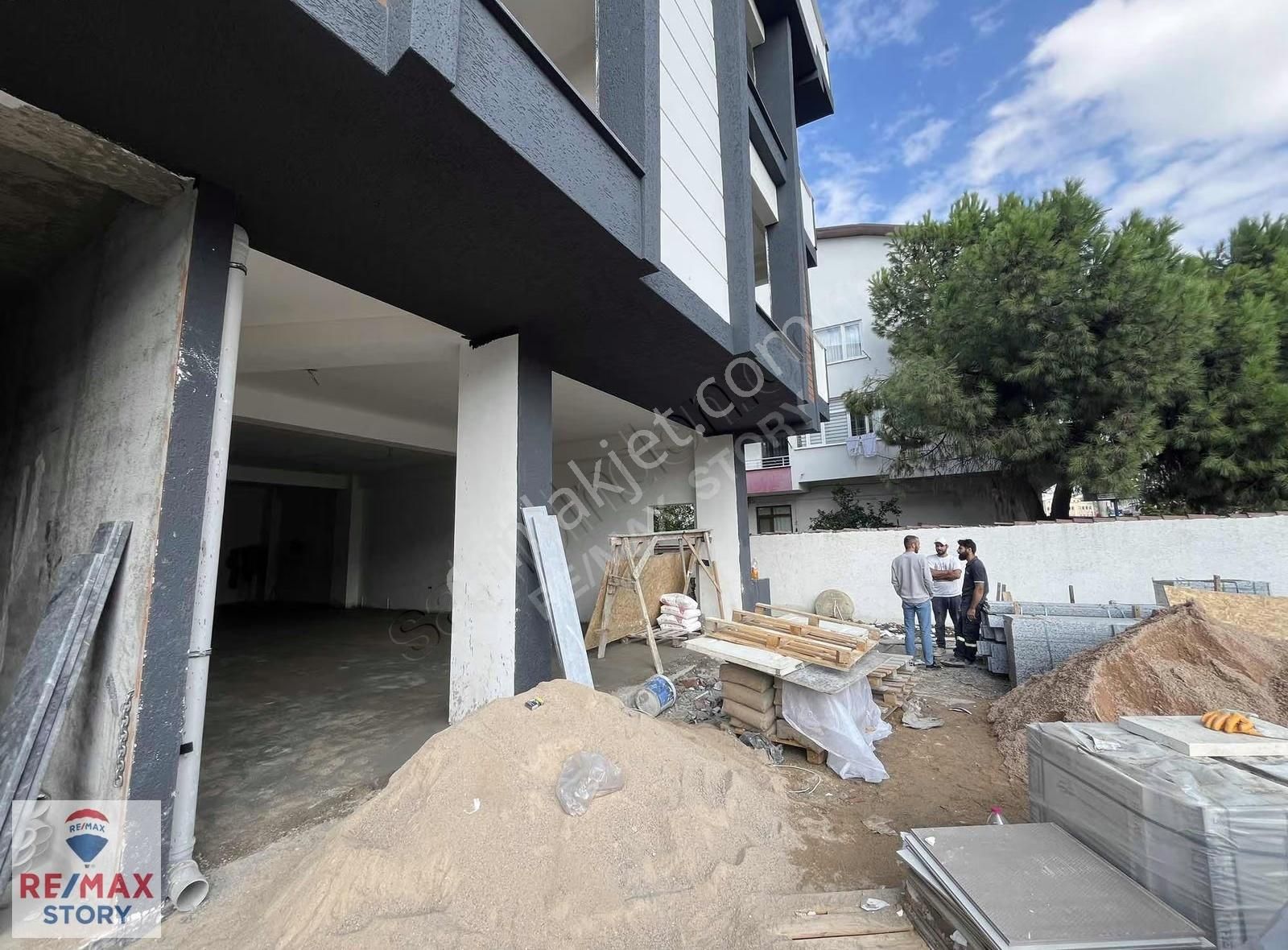 Çayırova Yenimahalle Cadde Üzeri Satılık 260m2 Dükkan - Görsel 10