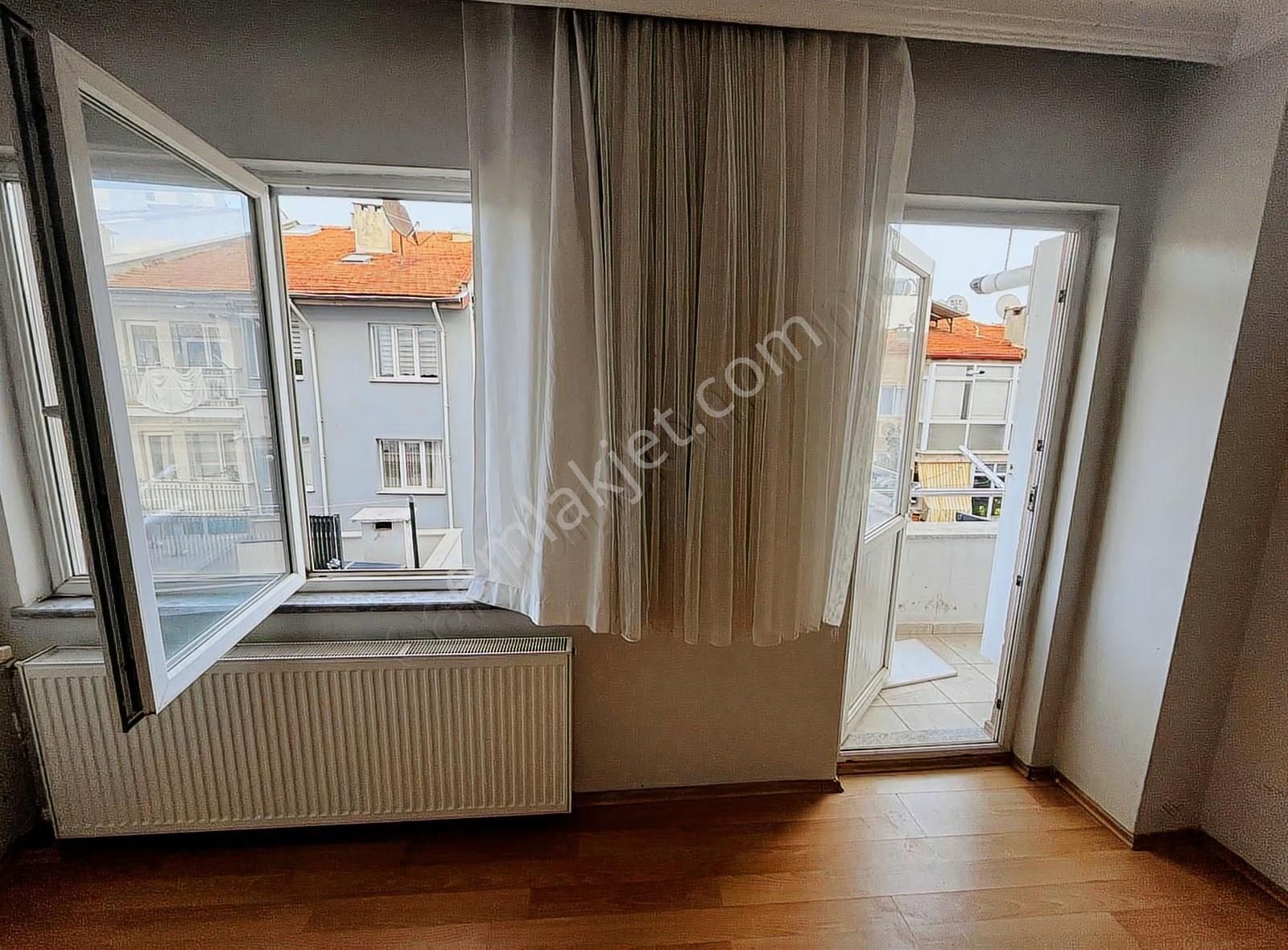 Sağlık Kurumlarına Sıfır Konumda Geniş 2+1 Aile Evi - Görsel 19