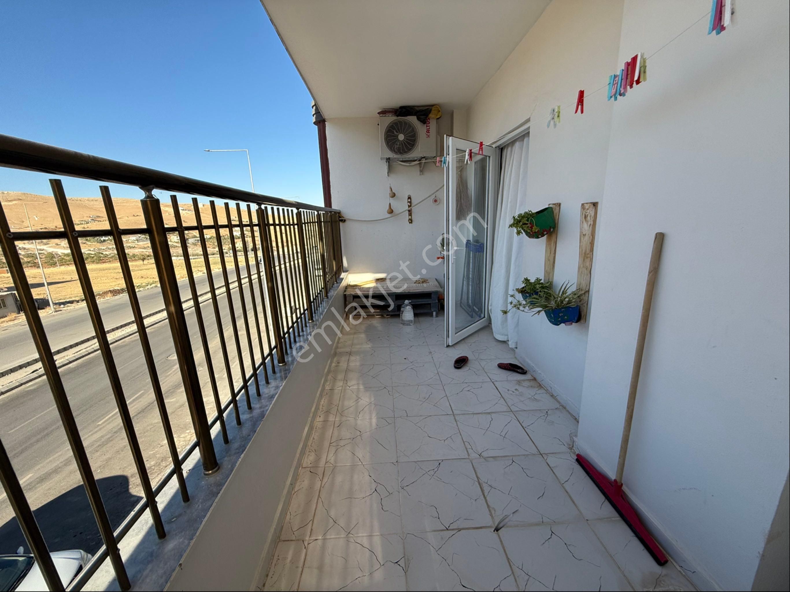 Şanlıurfa Karaköprü’de Özgür Eml’tan Satılık Üç Odalı Daire - Görsel 16