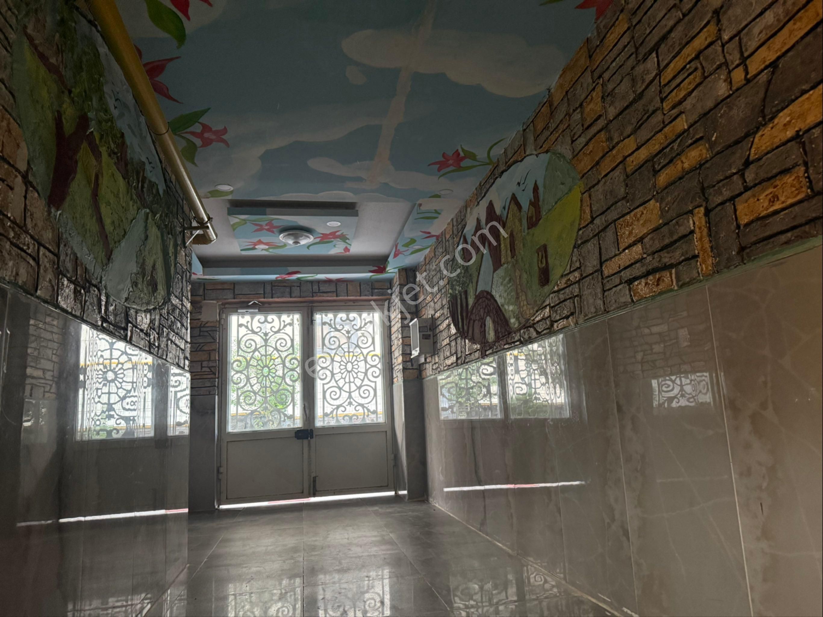 Şanlıurfa Karaköprü’de Özgür Eml’tan Satılık Üç Odalı Daire - Görsel 4