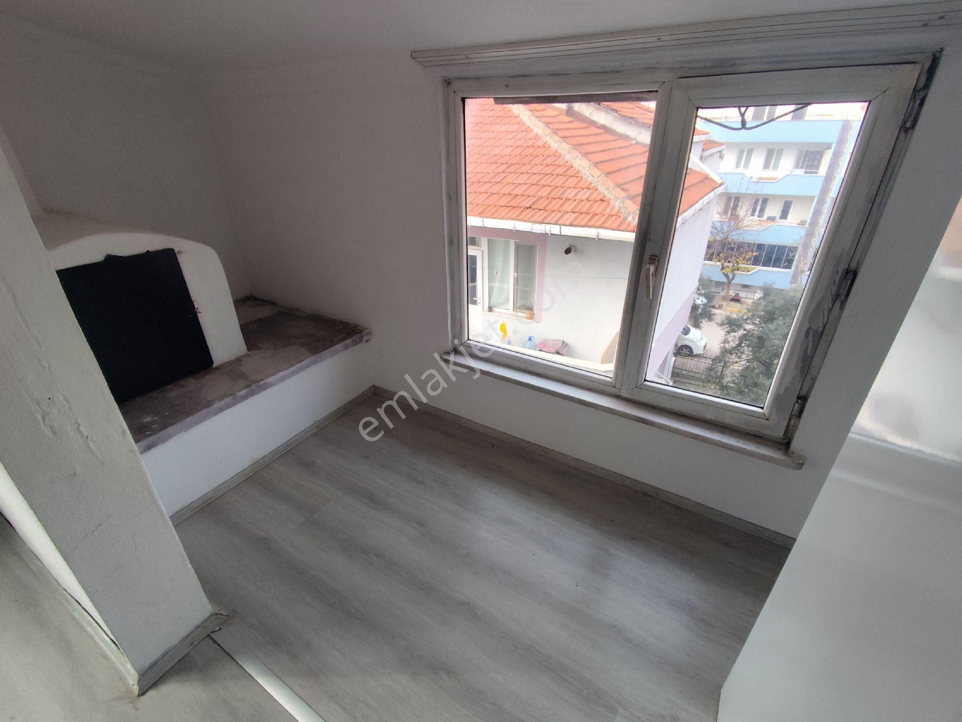 Balıkesir Altıeylül İsmail Akçay Park Yanı Son Çatıkat Sk 2+1 Eşyasız - Görsel 19