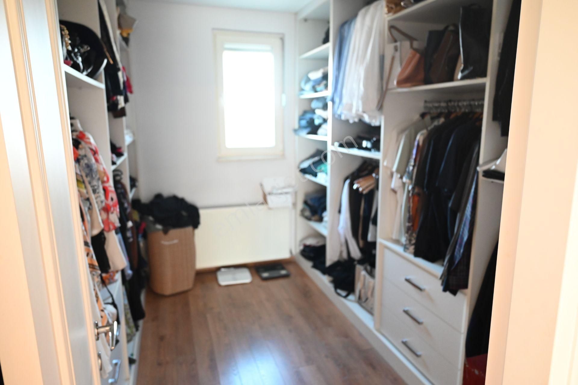 Üstünkent Emlak'tan Site İçi Lüks Geniş 8+1 Satılık Villa - Görsel 31