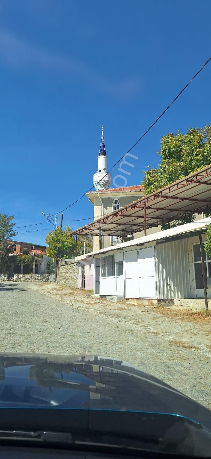 Kozak Çelebi Emlak’tan Yatırımlık Acil Satılık Müstakil Tapu 888 M2 - Görsel 3