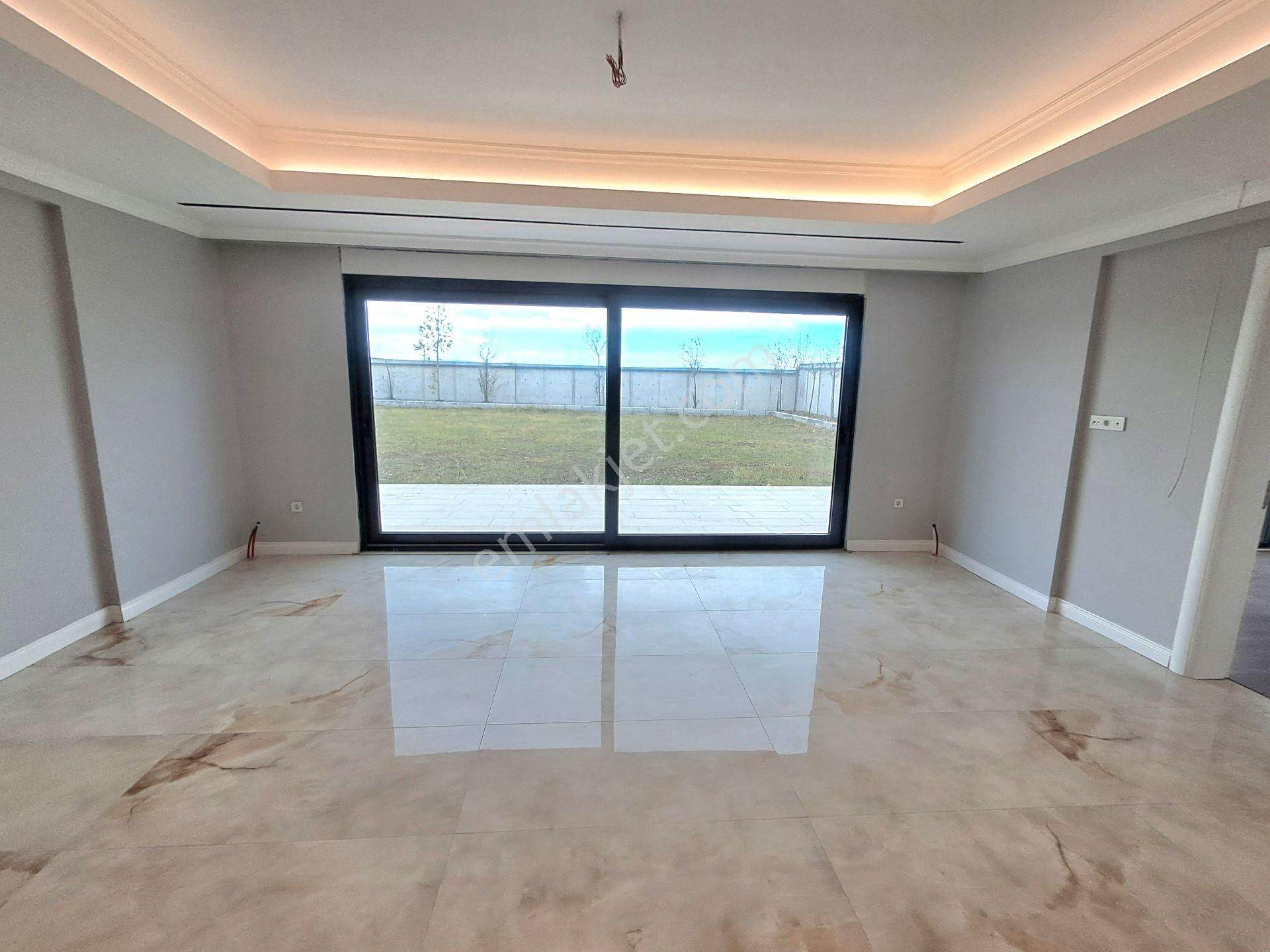 Satılık İkiz Villa (tripleks) Göl Manzaralı. Arnavutköy - Durusu - Görsel 13