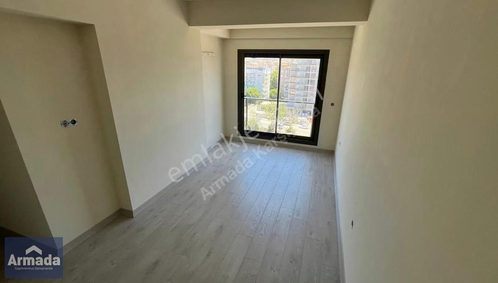 Bayraklı Manavkuyu Sakarya Cad. Üzerinde 3+1 Satılık Lüks Daire - Görsel 18