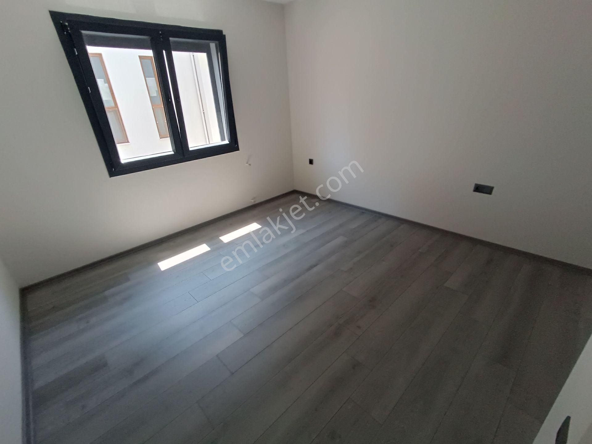 Gökçen'den Deniz Tarafında Sıfır 3+1 Ferah Villa - Görsel 15