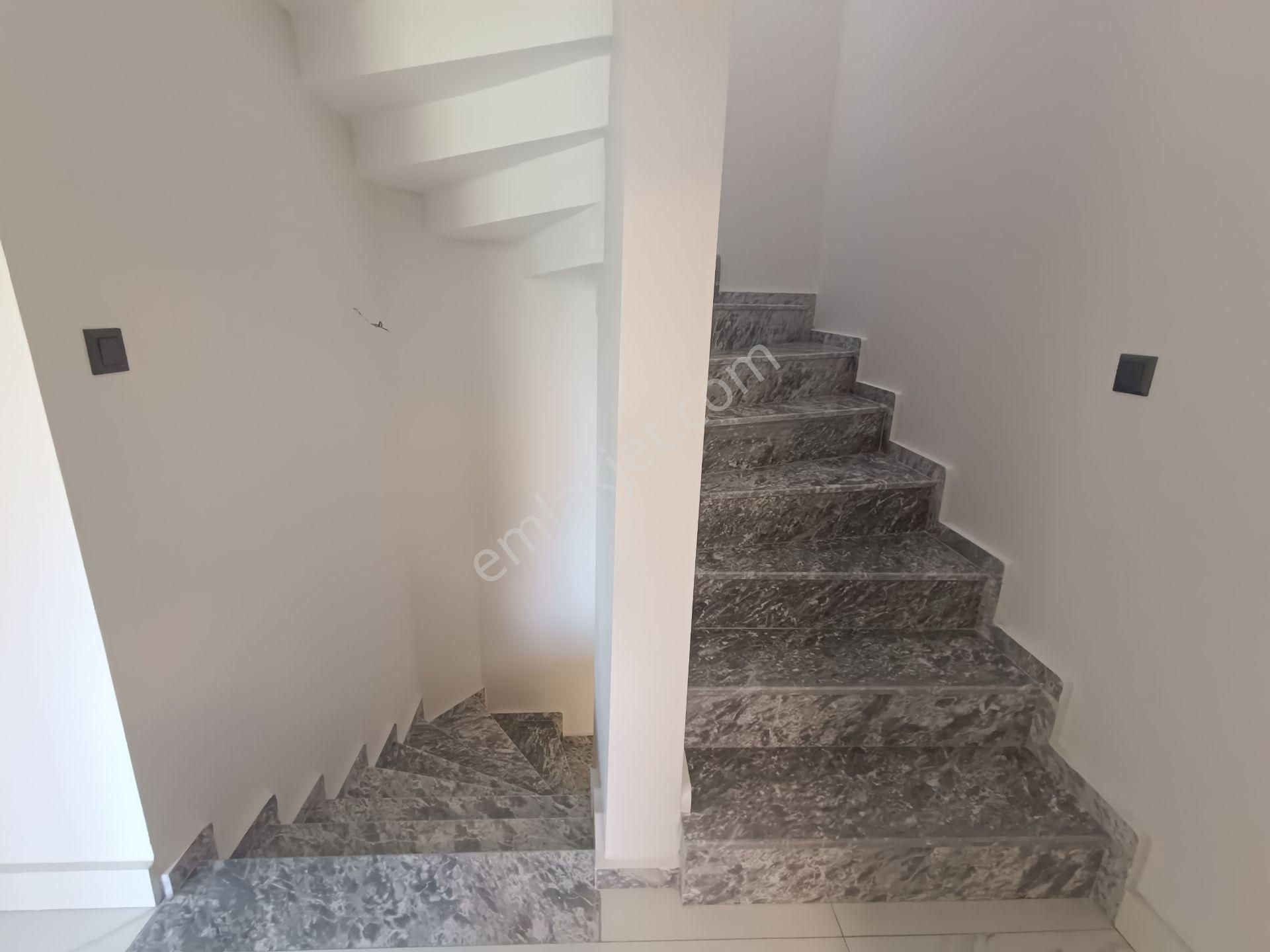 Gökçen'den Deniz Tarafında Sıfır 3+1 Ferah Villa - Görsel 13