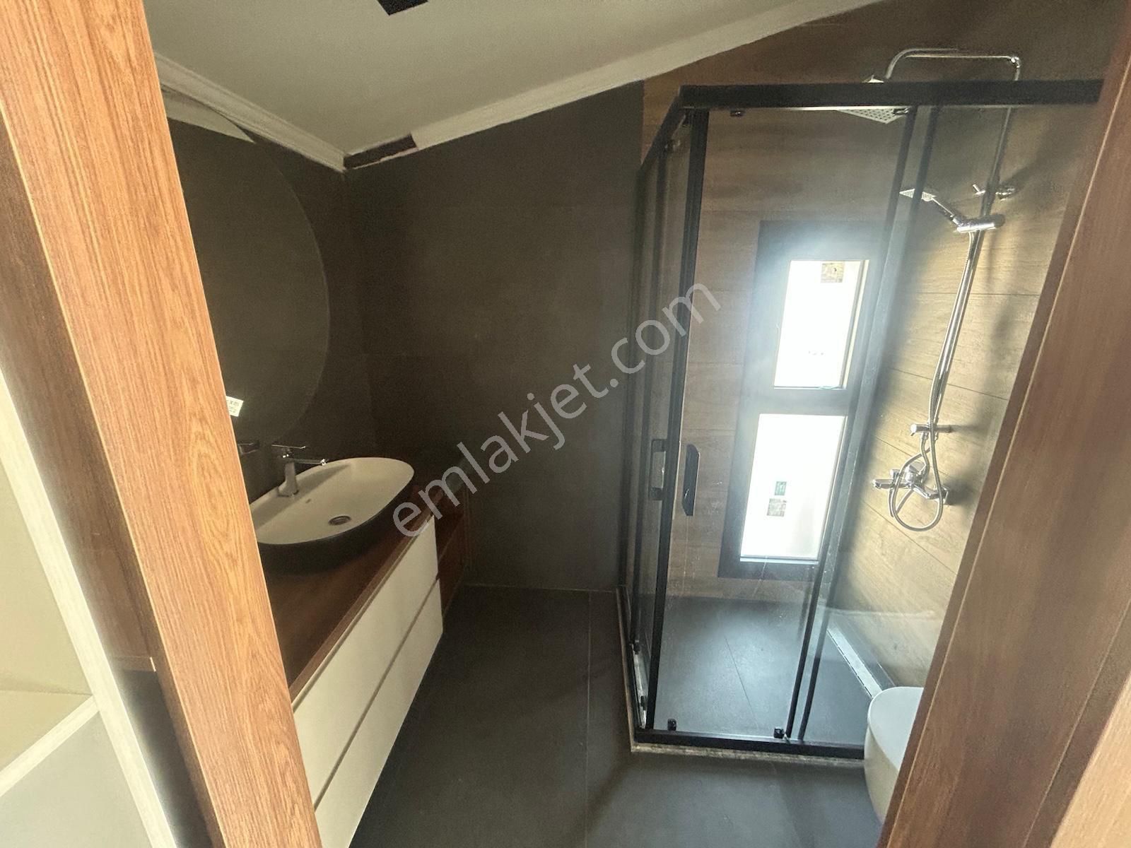 Gökçenden Site İçerisinde Müsatakil Havuzlu 3+1 Villa - Görsel 8