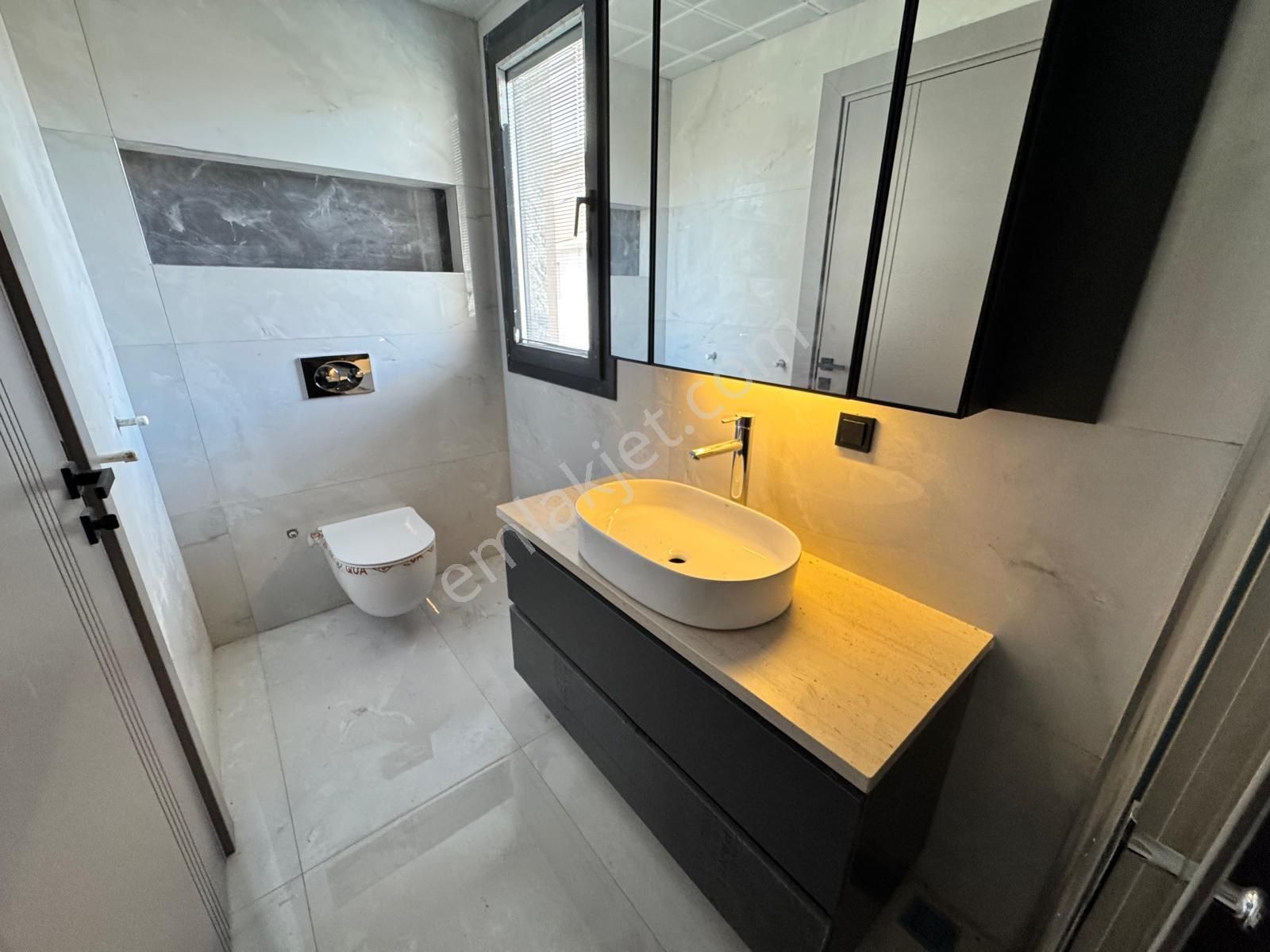 Gökçenden Site İçerisinde Havuzluve Otoparklı 3+1 Villa - Görsel 22