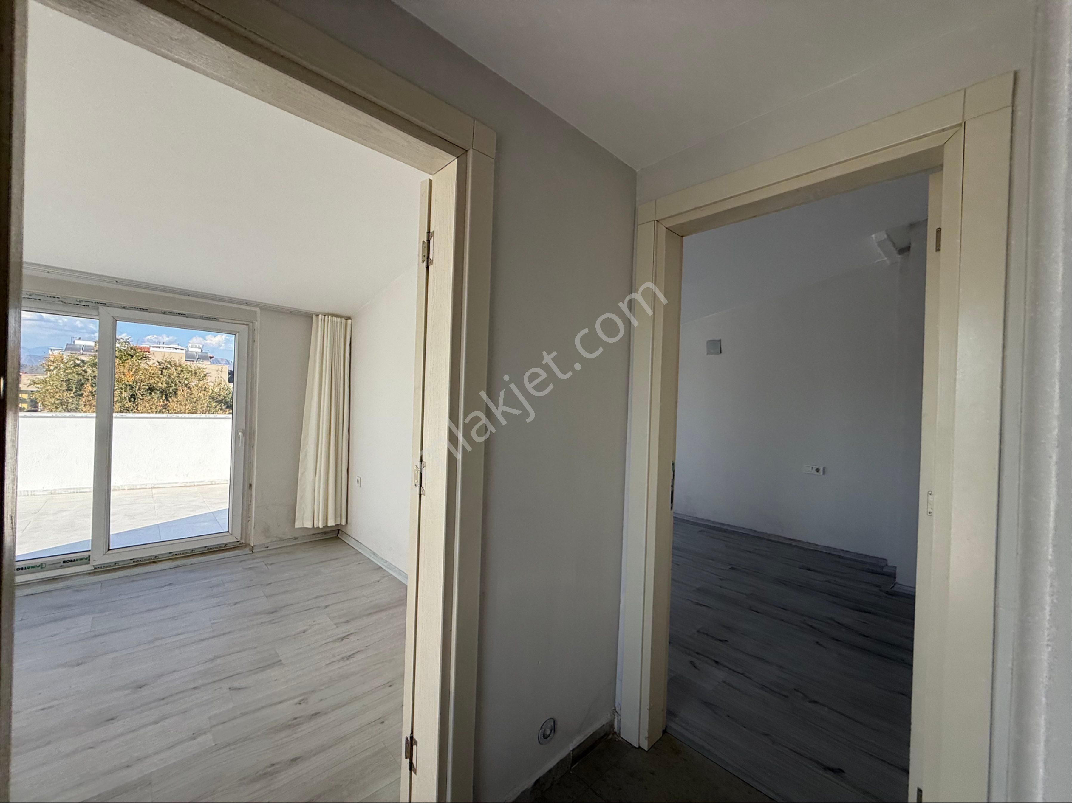 Dalaman Merkezde Eczane Üstü Sürekli Kiralık Dubleks Daire - Görsel 19