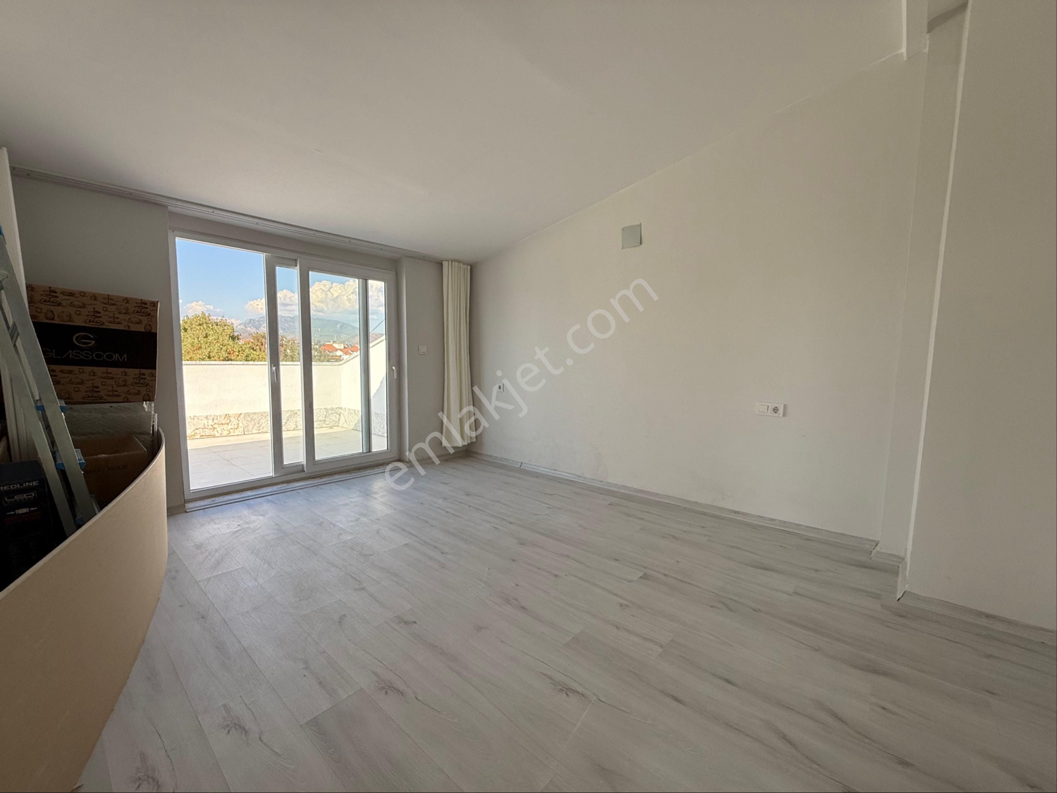 Dalaman Merkezde Eczane Üstü Sürekli Kiralık Dubleks Daire - Görsel 20