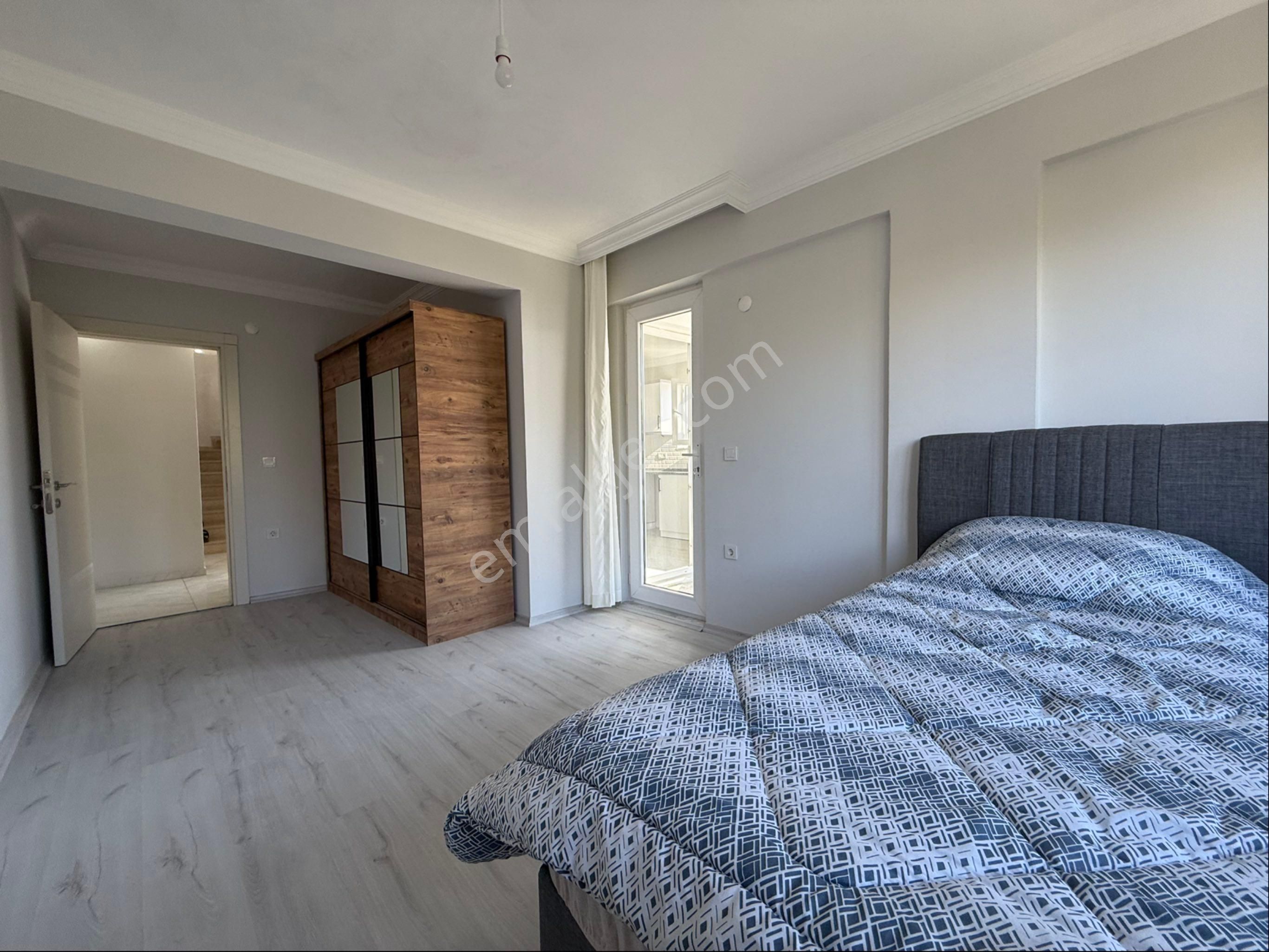 Dalaman Merkezde Eczane Üstü Sürekli Kiralık Dubleks Daire - Görsel 16