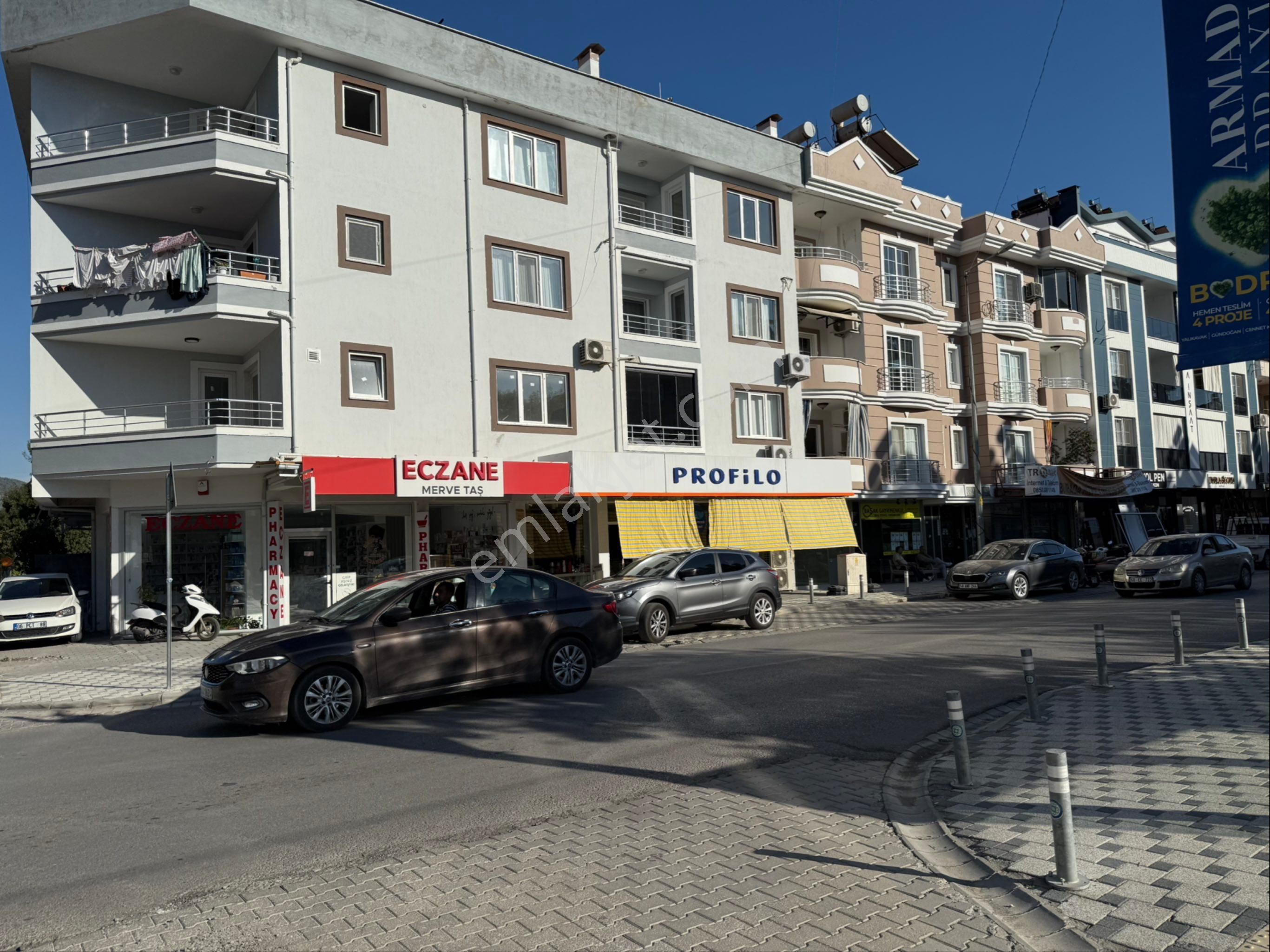 Dalaman Merkezde Eczane Üstü Sürekli Kiralık Dubleks Daire