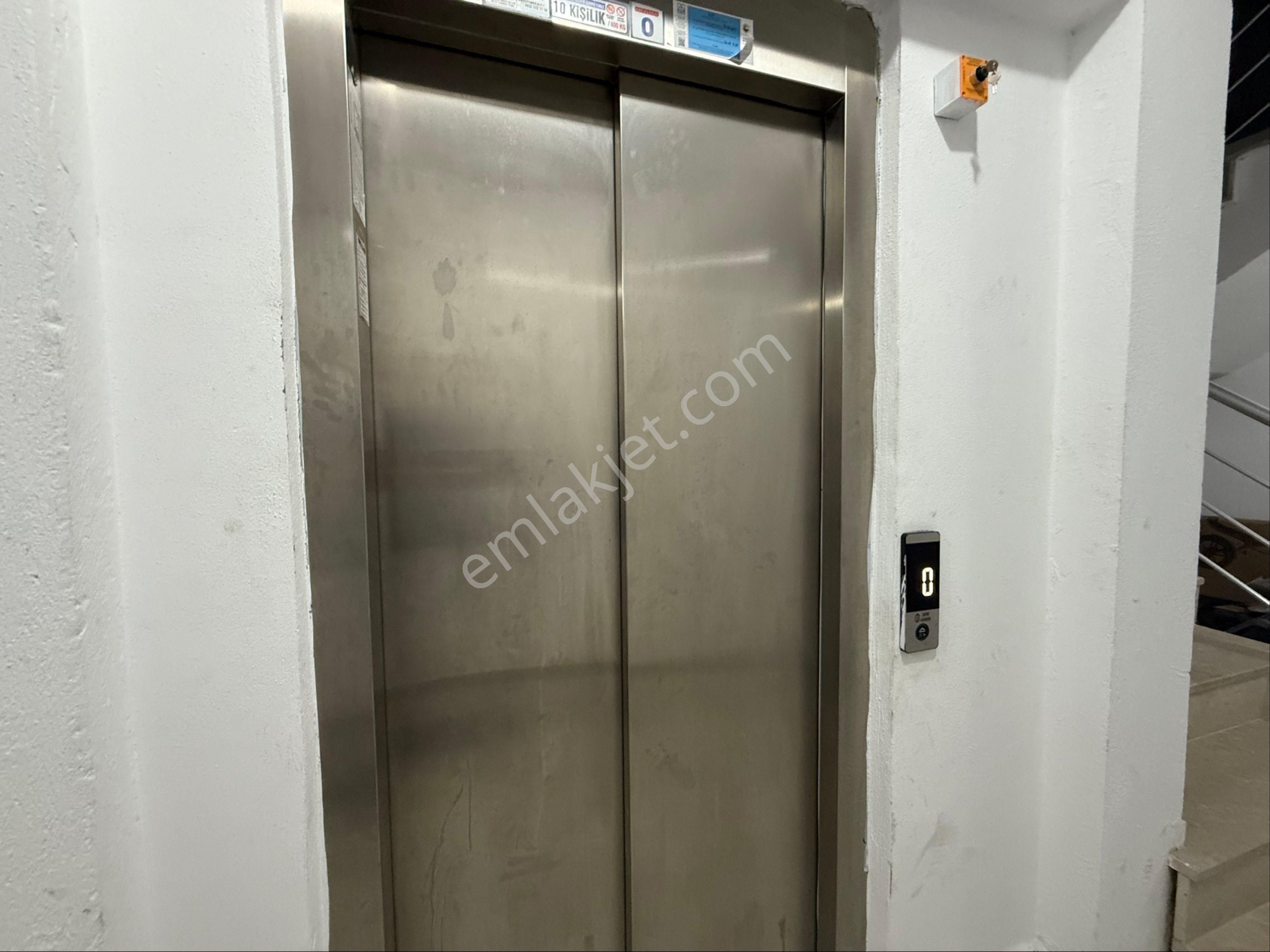 Dalaman Merkezde Eczane Üstü Sürekli Kiralık Dubleks Daire - Görsel 3