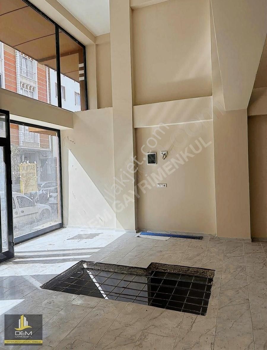 Arnavütköy Merkez Avlu34 Avm,ye Yakın Satılık Dükkan - Görsel 2