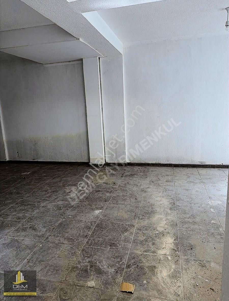 Arnavütköy Merkez Avlu34 Avm,ye Yakın Satılık Dükkan - Görsel 3