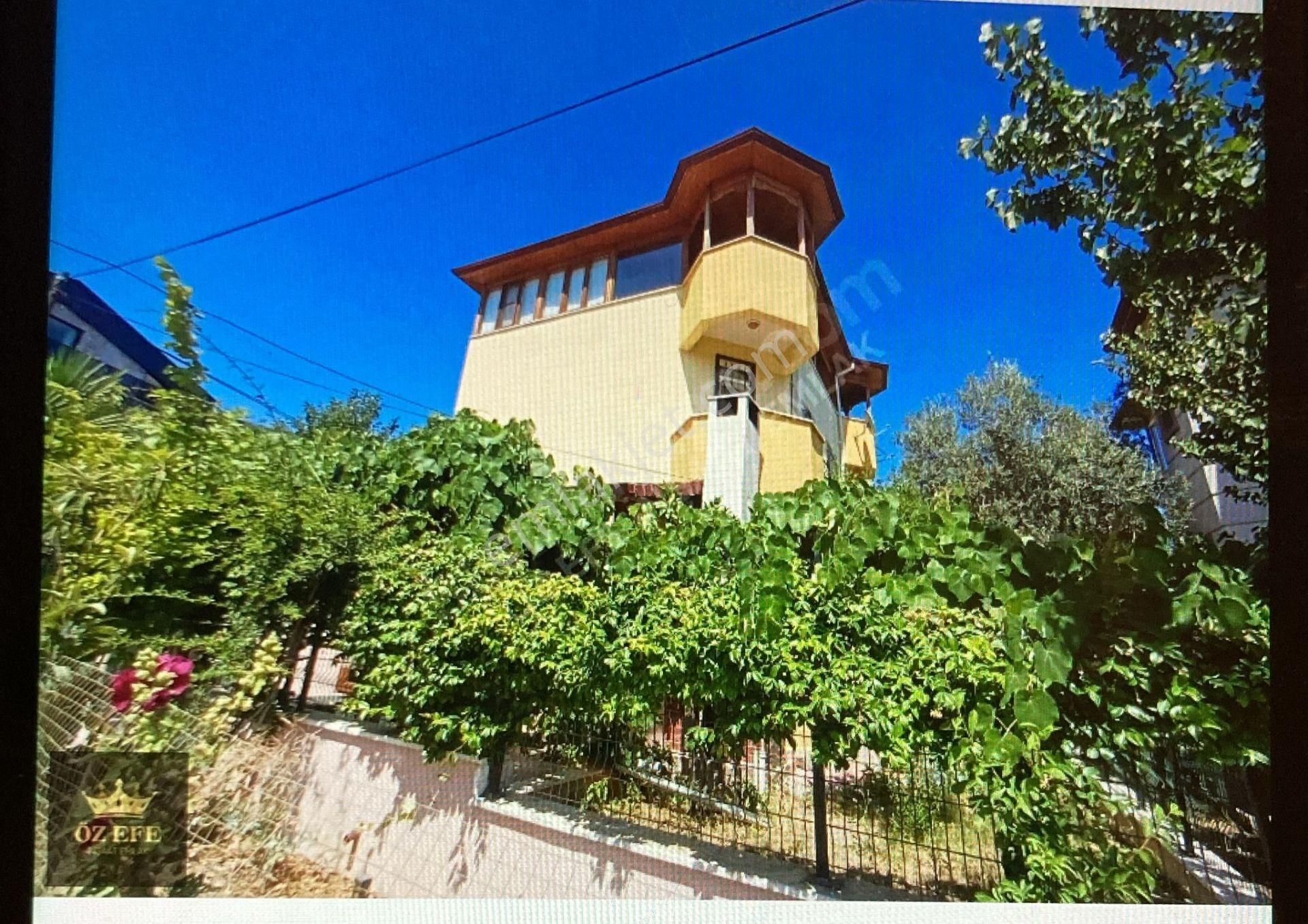 Altınolukta Deniz Manzaralı 5+1 Müstakil Villa
