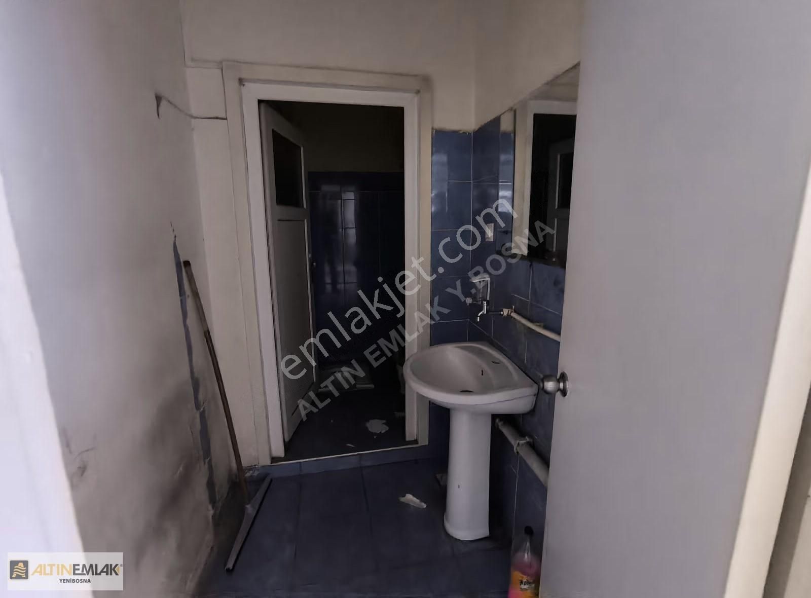 Yenibosna Merkez Mahallesinde Kiralık 450 M2 İşyeri - Görsel 8