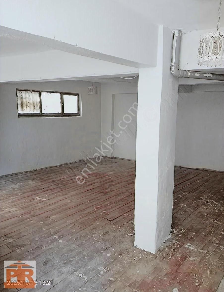 Balıkpazarında Cadde Üzerinde Satılık Dükkan - Görsel 3