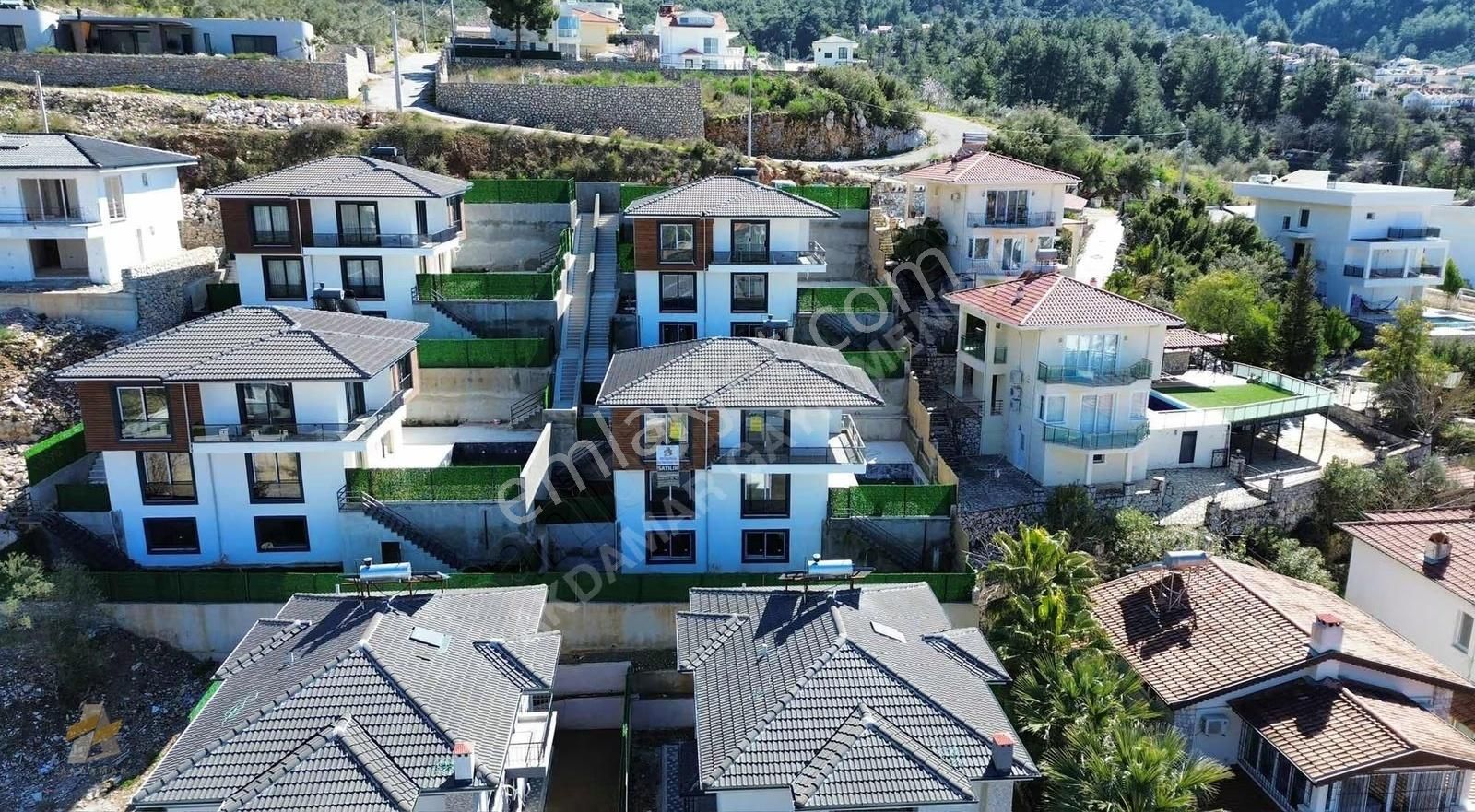 Muğla Fethiye Yeşilüzümlüde Satılık 6+1 Havuzlu Tripleks Villa - Görsel 18