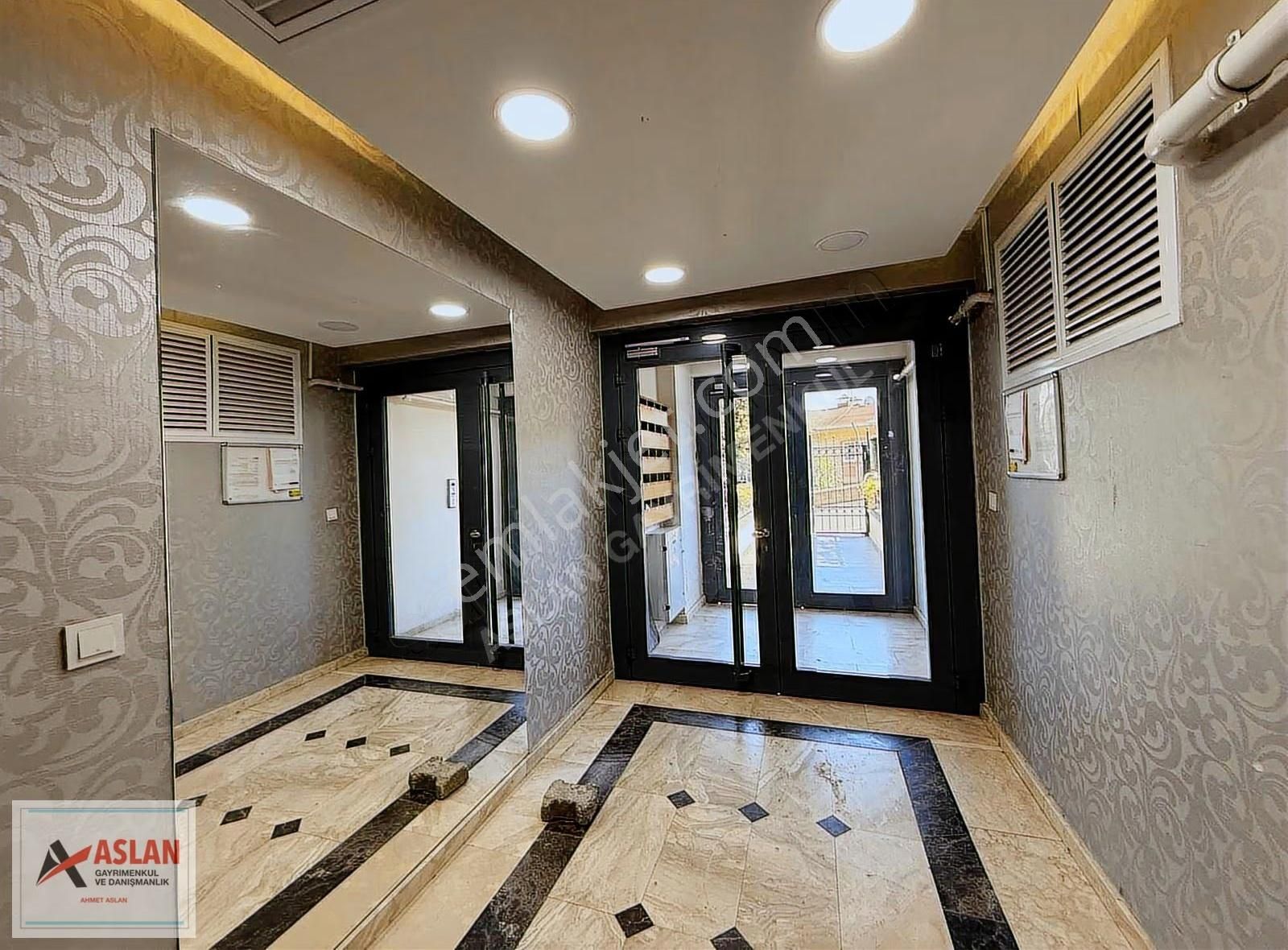 Çengelköy Bahçelievler'de Satılık 3+1 Dubleks 180 M2 Teraslı - Görsel 14