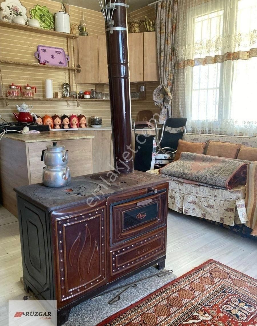 Burhaniye Hisarköyde 945 M2 Arazi İçinde Elk. Su Olan Harika Ev - Görsel 11