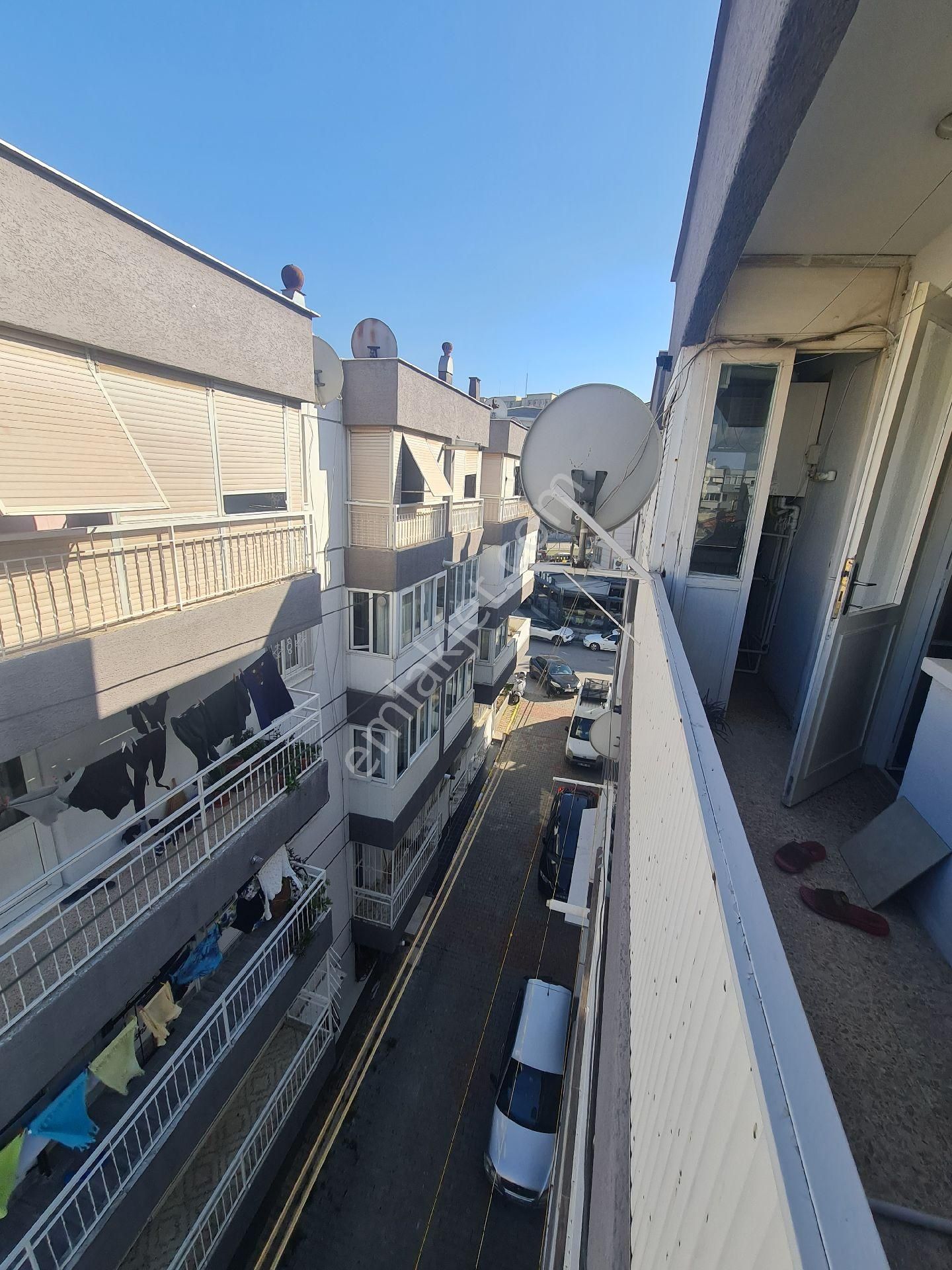 İzmir Karabağlar Araphasan Mahallesi 3+1 E - Görsel 24