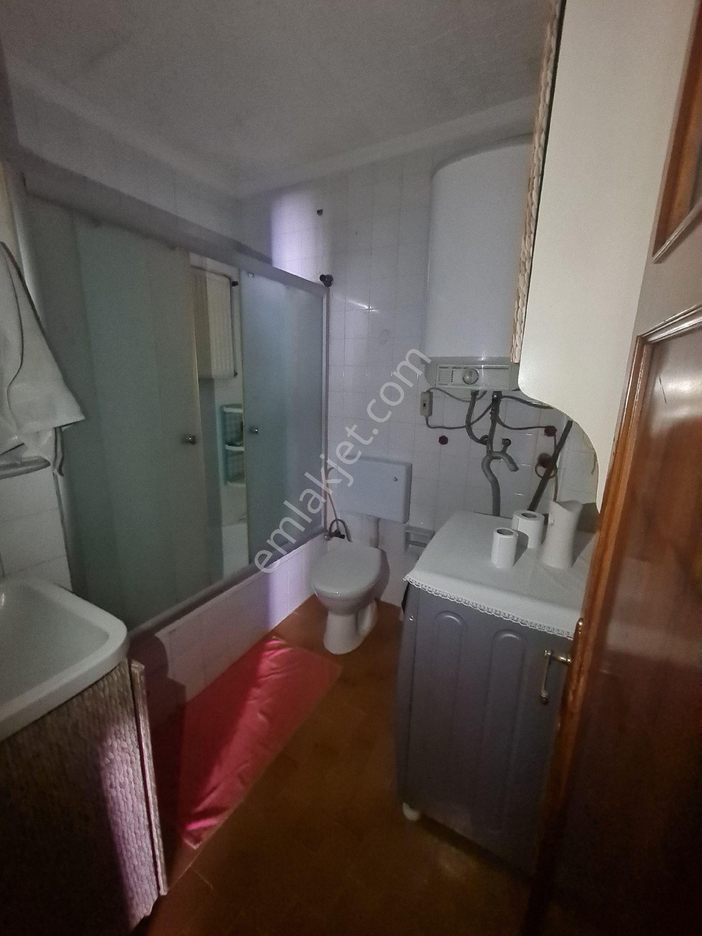 İzmir Karabağlar Araphasan Mahallesi 3+1 E - Görsel 14