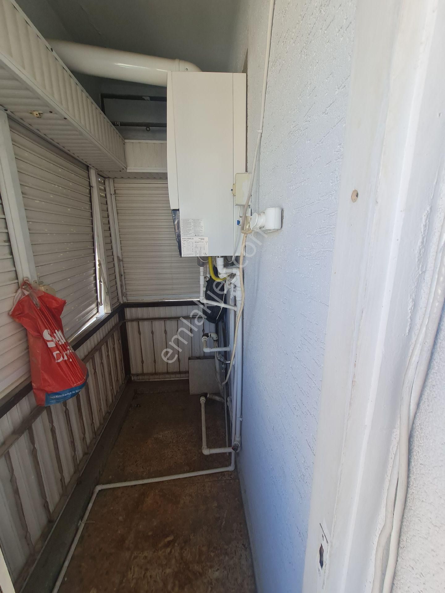 İzmir Karabağlar Araphasan Mahallesi 3+1 E - Görsel 21