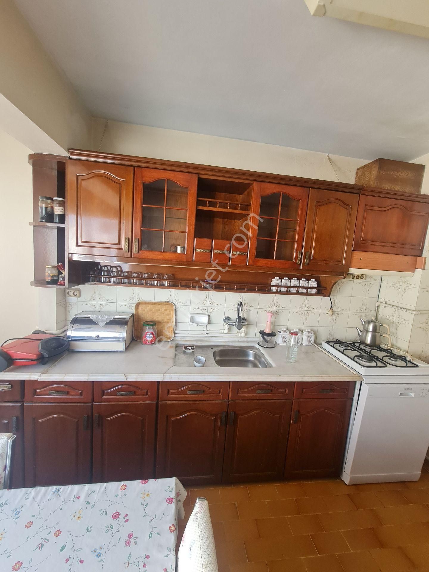 İzmir Karabağlar Araphasan Mahallesi 3+1 E - Görsel 7