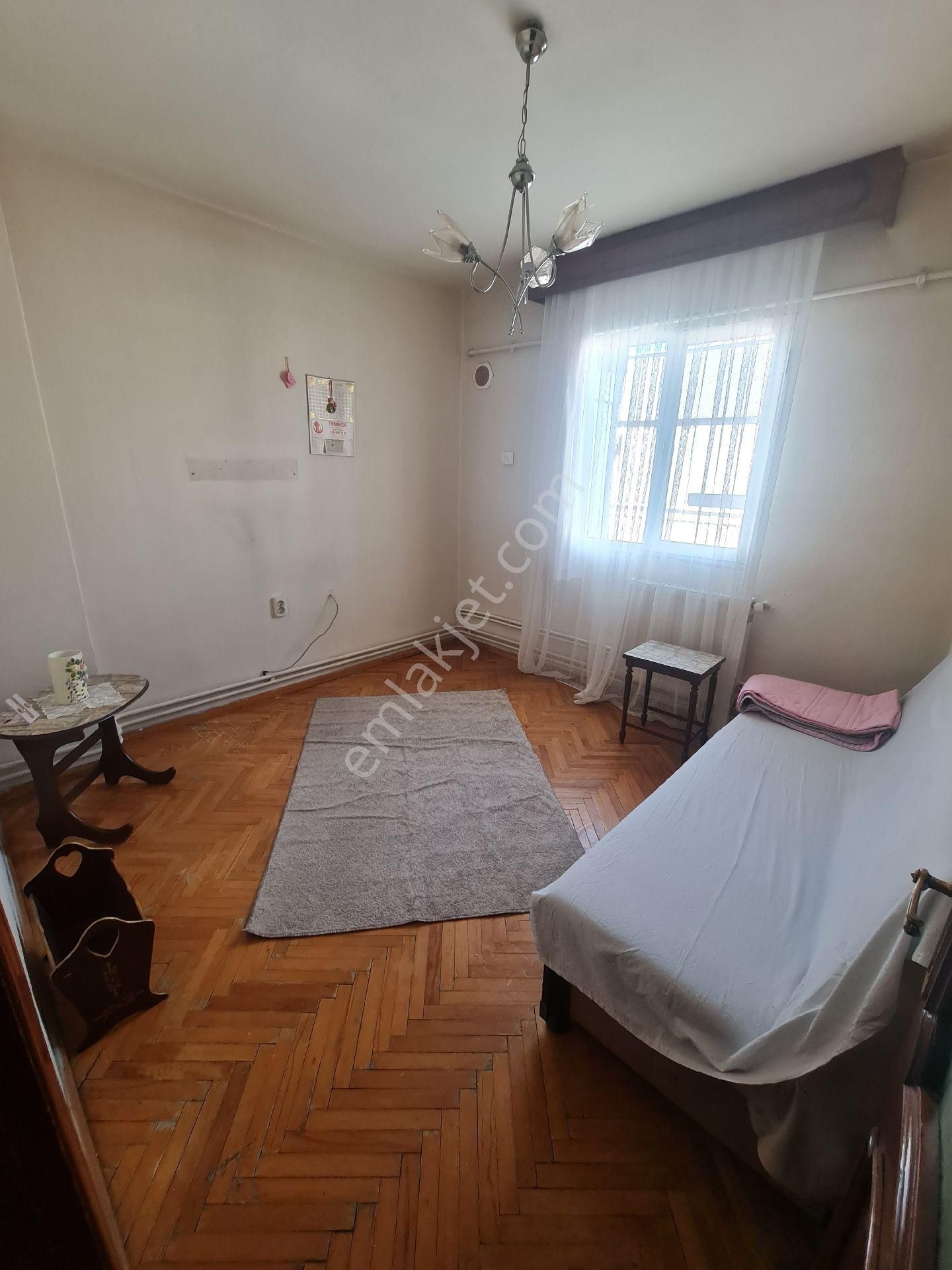 İzmir Karabağlar Araphasan Mahallesi 3+1 E - Görsel 9