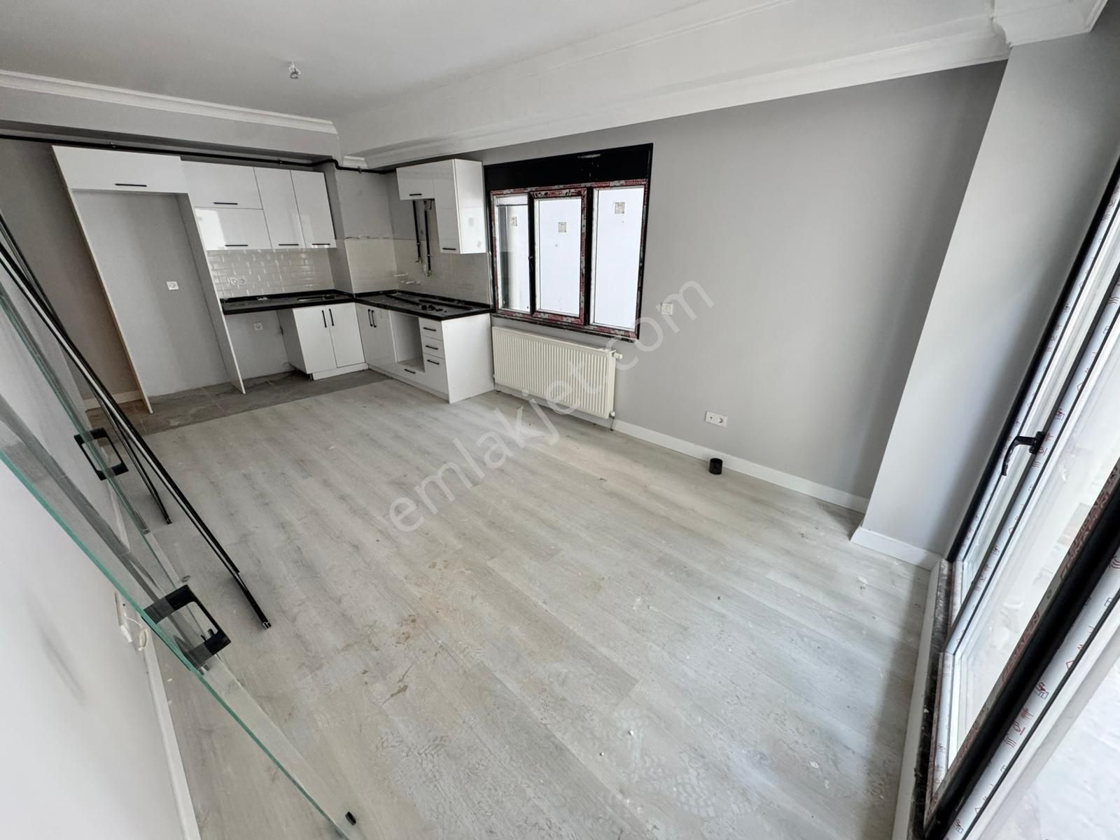 █ Konfor █ Altıntepede Minibüse Yakın, Bahçe Teraslı, Sıfır 2+1 - Görsel 8