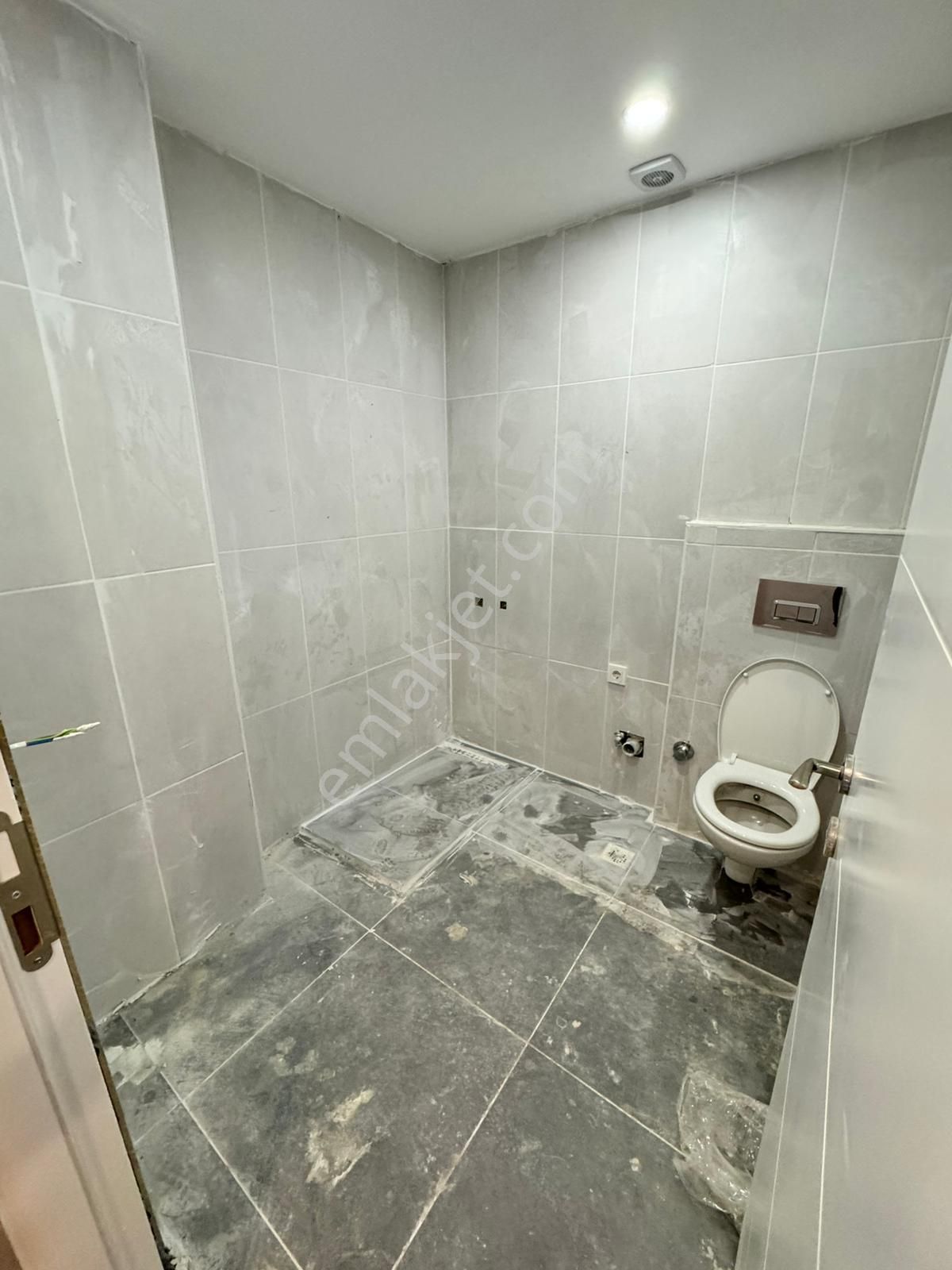 █ Konfor █ Altıntepede Minibüse Yakın, Bahçe Teraslı, Sıfır 2+1 - Görsel 12