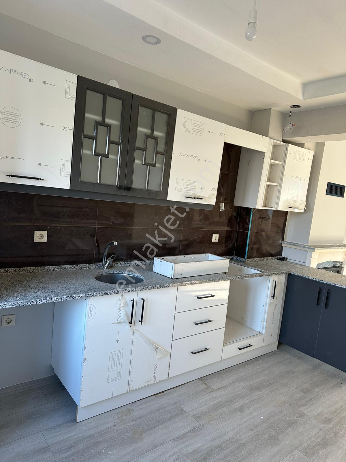 Ege Emlak'tan Yayla Köyü Meriç Park Life Sitesinde Satılık Yazlık - Görsel 12