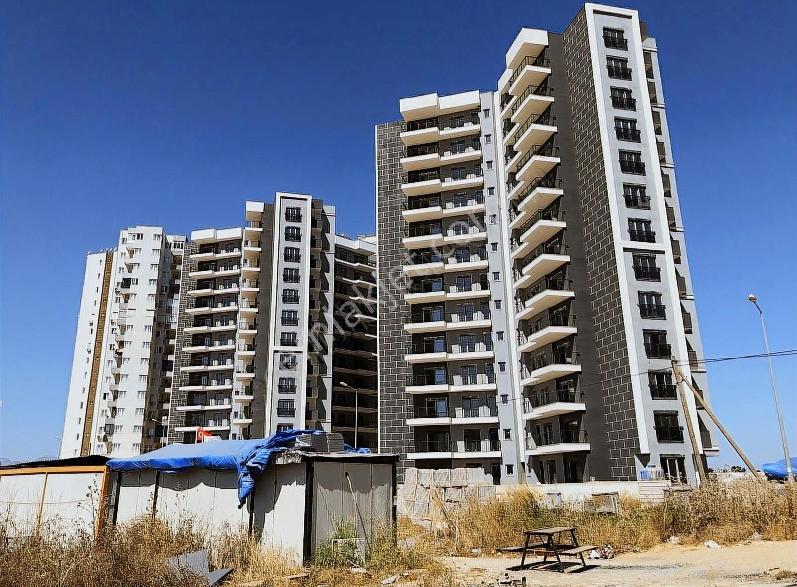 Altıntaş Arıkent Sitesi 3+1 Satılık Daire