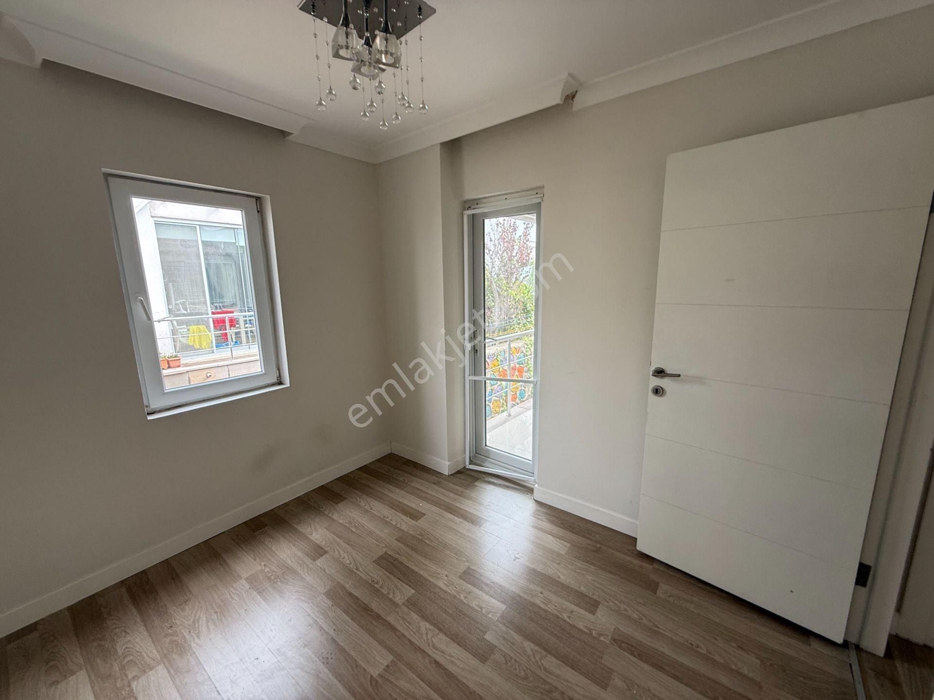 Sade,modern Bir Okadar Da Yaşam Kolaylığı Sunan Daire - Görsel 17